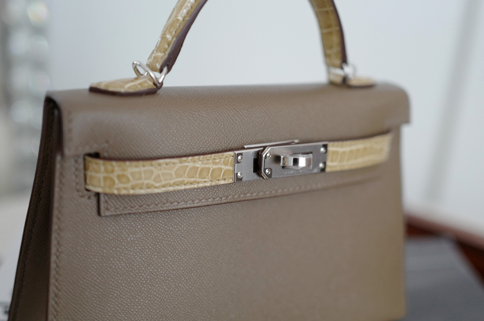 BNIB Hermes Mini Kelly touch Madame calfskin pol alli Etoupe beige phw