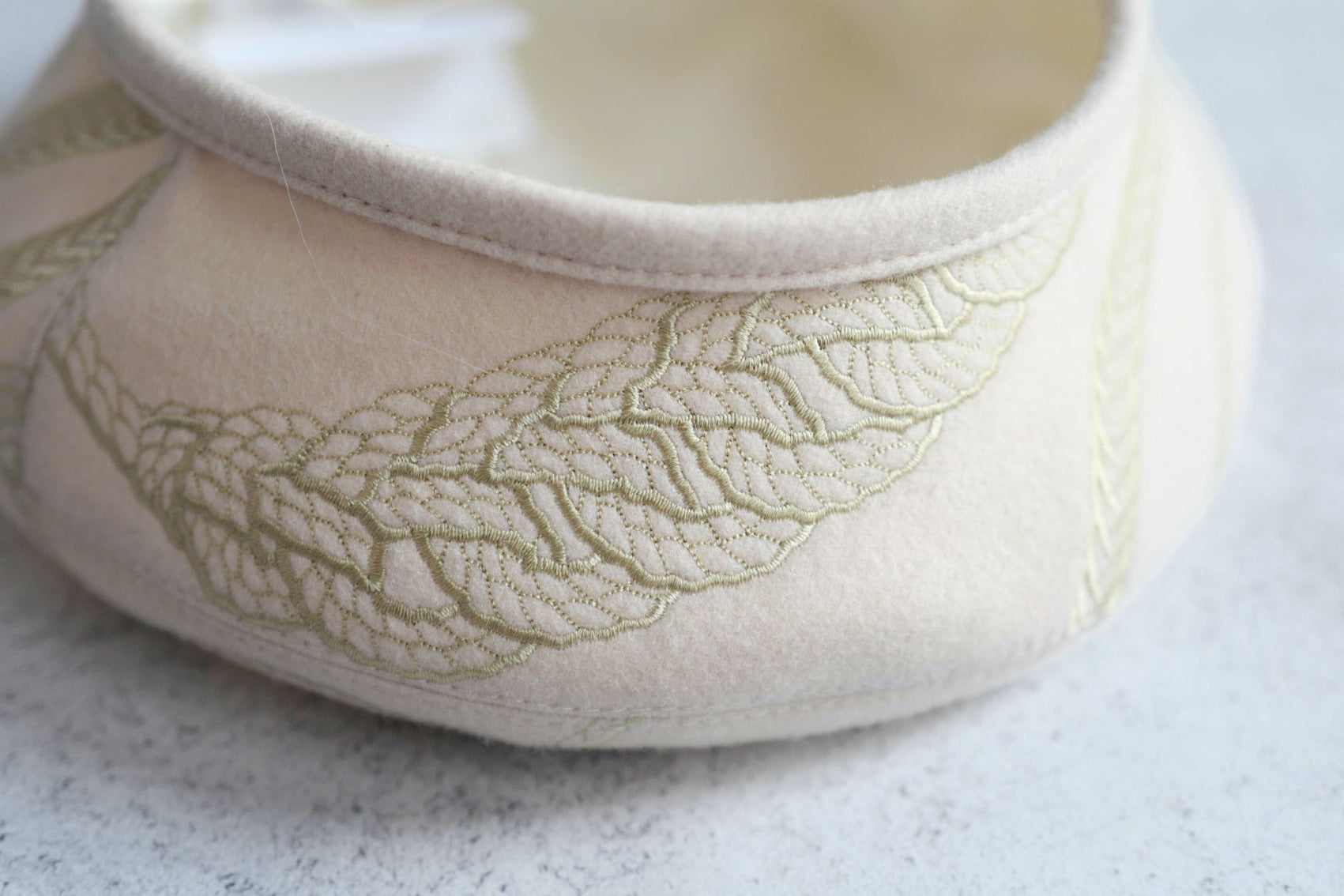 Hermes Saint-Honore en Finesse Beret in Blanc Cassé Size 56 Hat