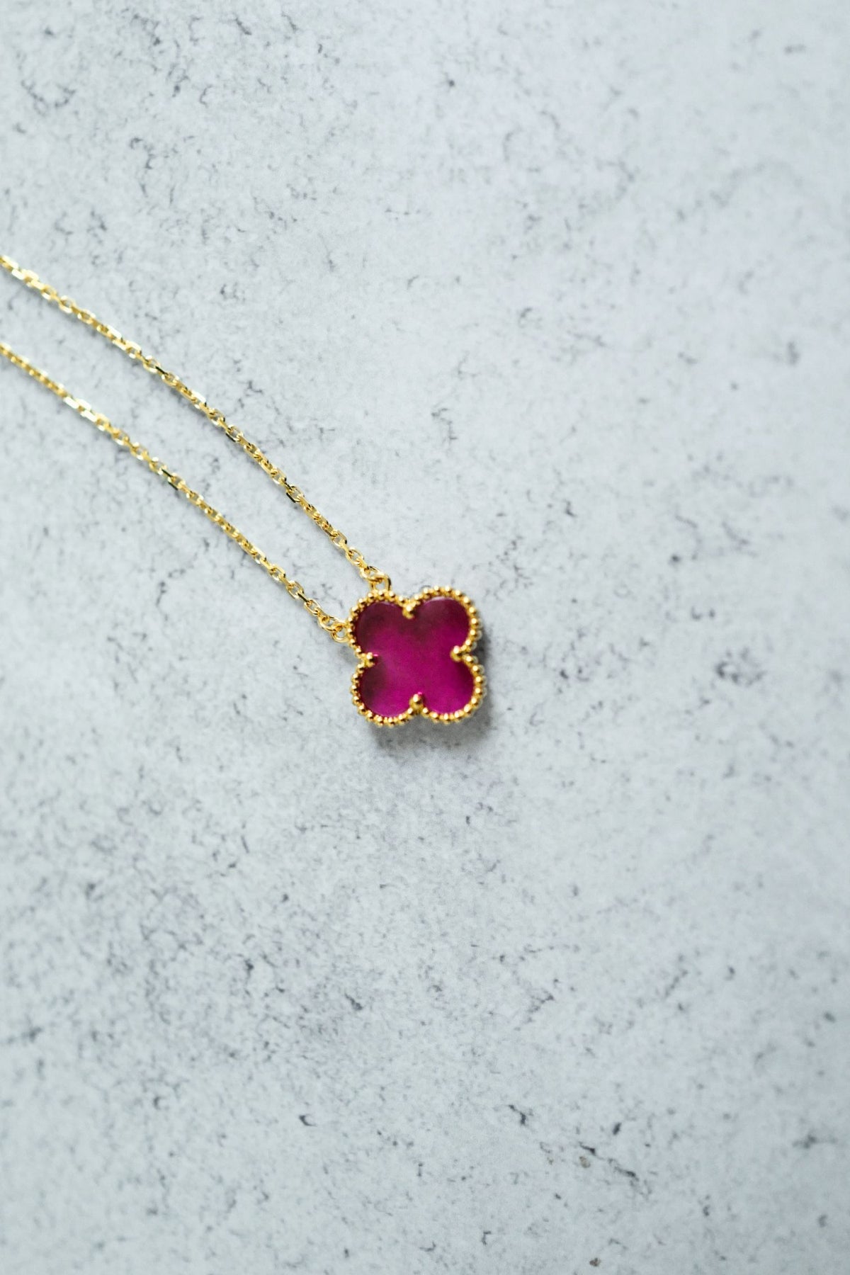 NEW Van Cleef & Arpels Vintage Alhambra Pink Pendant Necklace 18k Yellow Gold