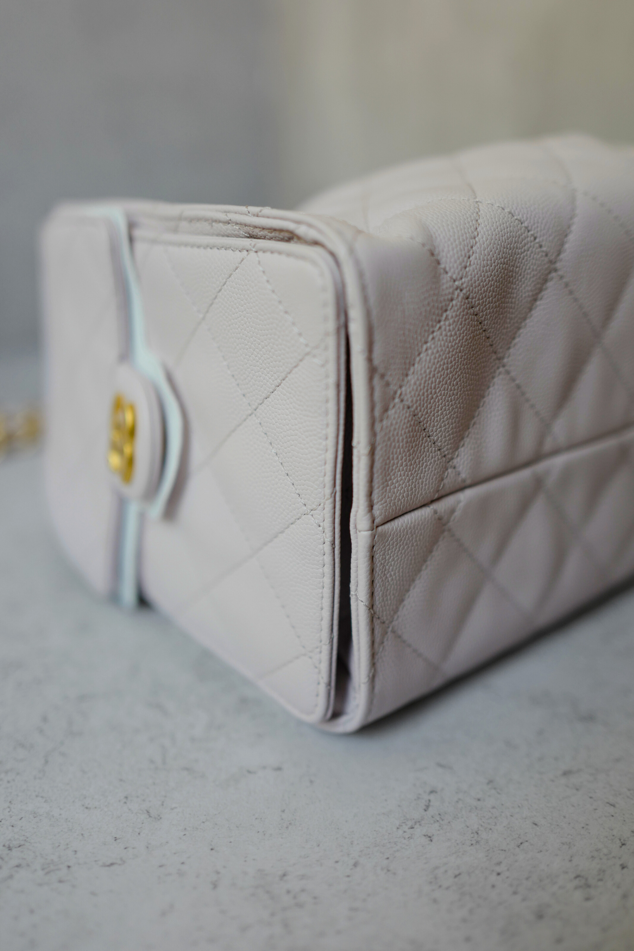 BNIB Chanel 25K Small Hobo Bag Light Pink Grained Calfskin with Gold Hardware