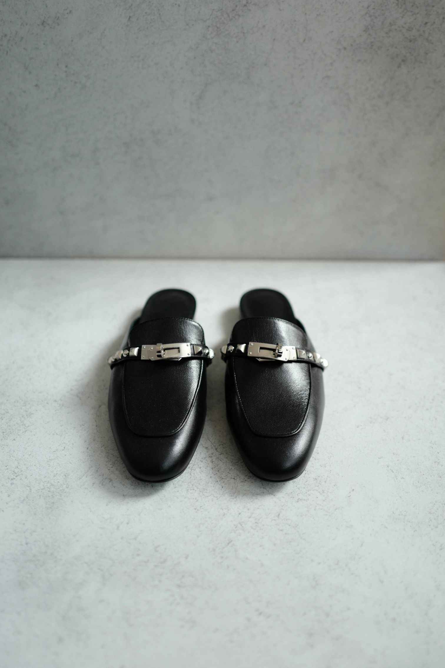 BNIB Hermes Mule Femme OZ Chevre/ Clous Noir 38