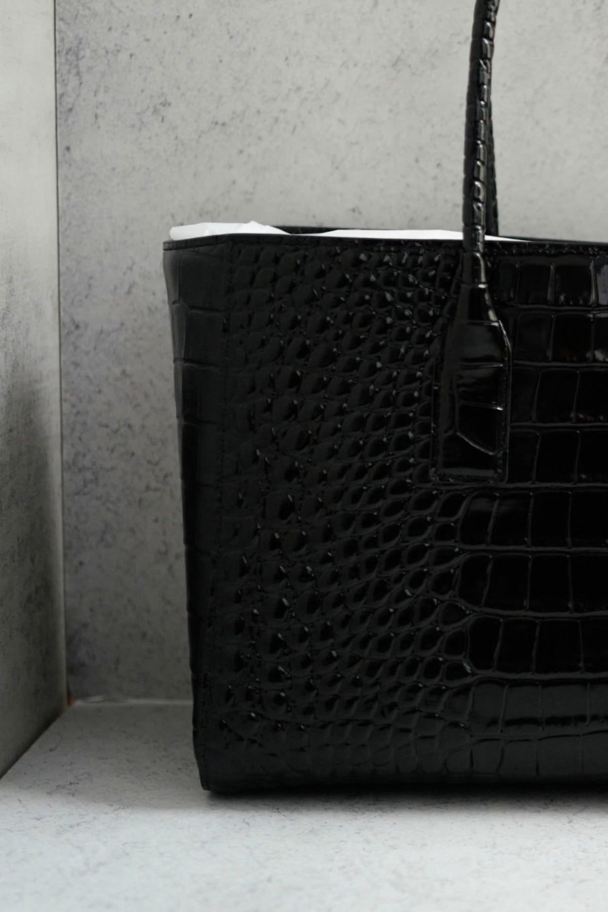 NEW Chanel 26K Small Tote Black Crocodile Embossed Calfskin GHW Matthieu Blazy's