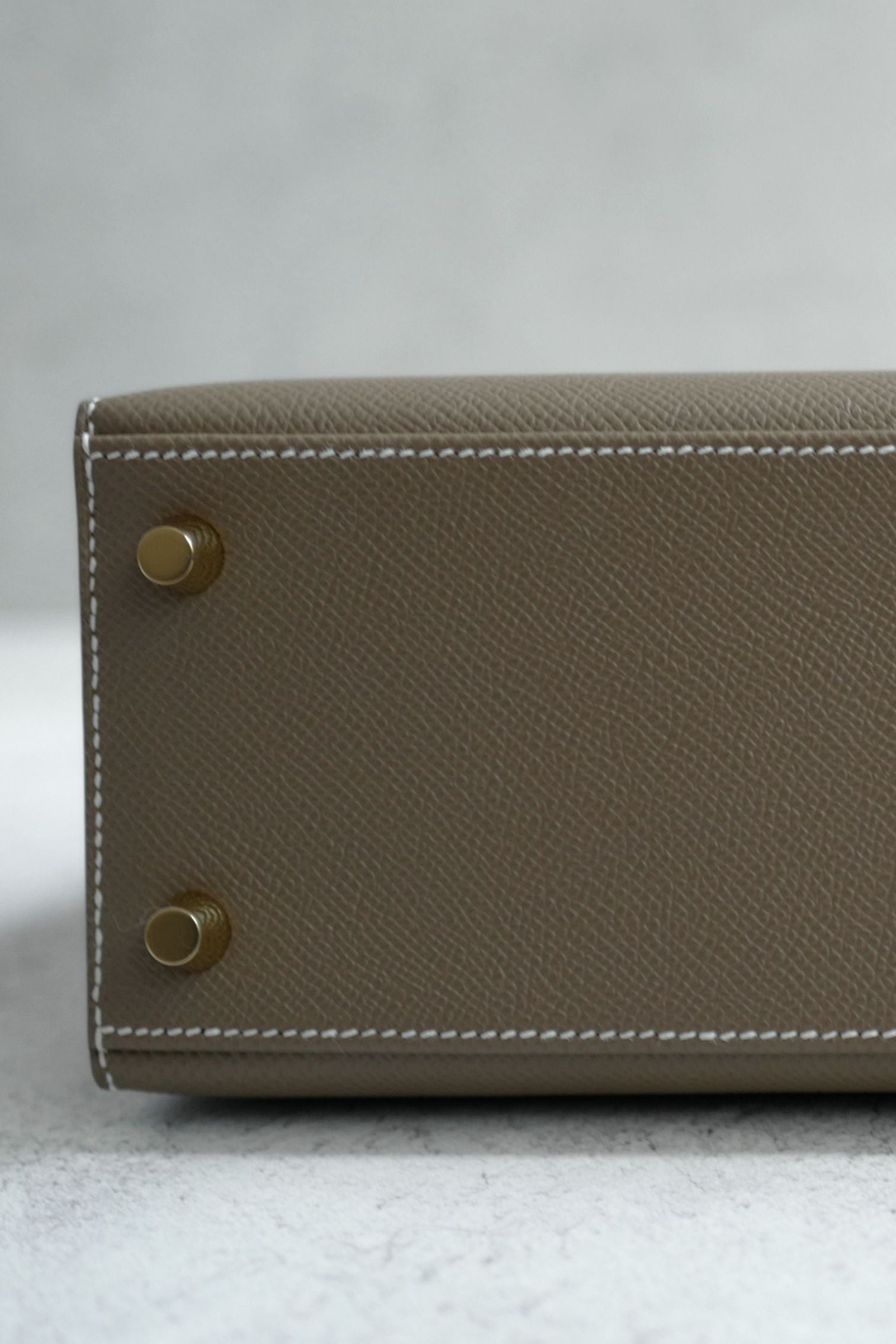 BNIB Hermes Kelly 25 Etoupe Epsom Sellier Gold Hardware G Stamp 2026