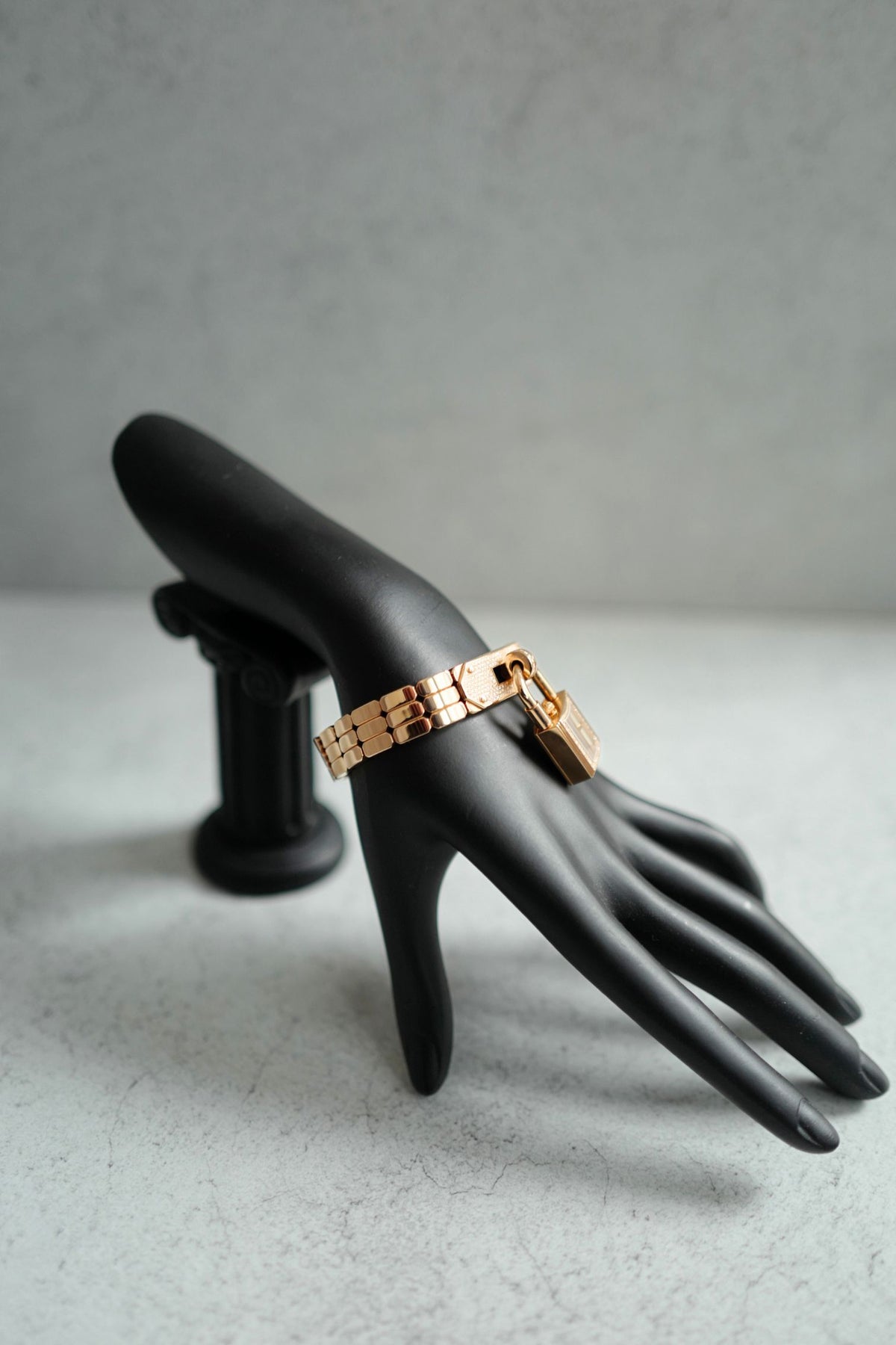 BNIB Hermes Mini Kelly Watch Rose Gold 16 mm With Diamond Set Over $40K Retail