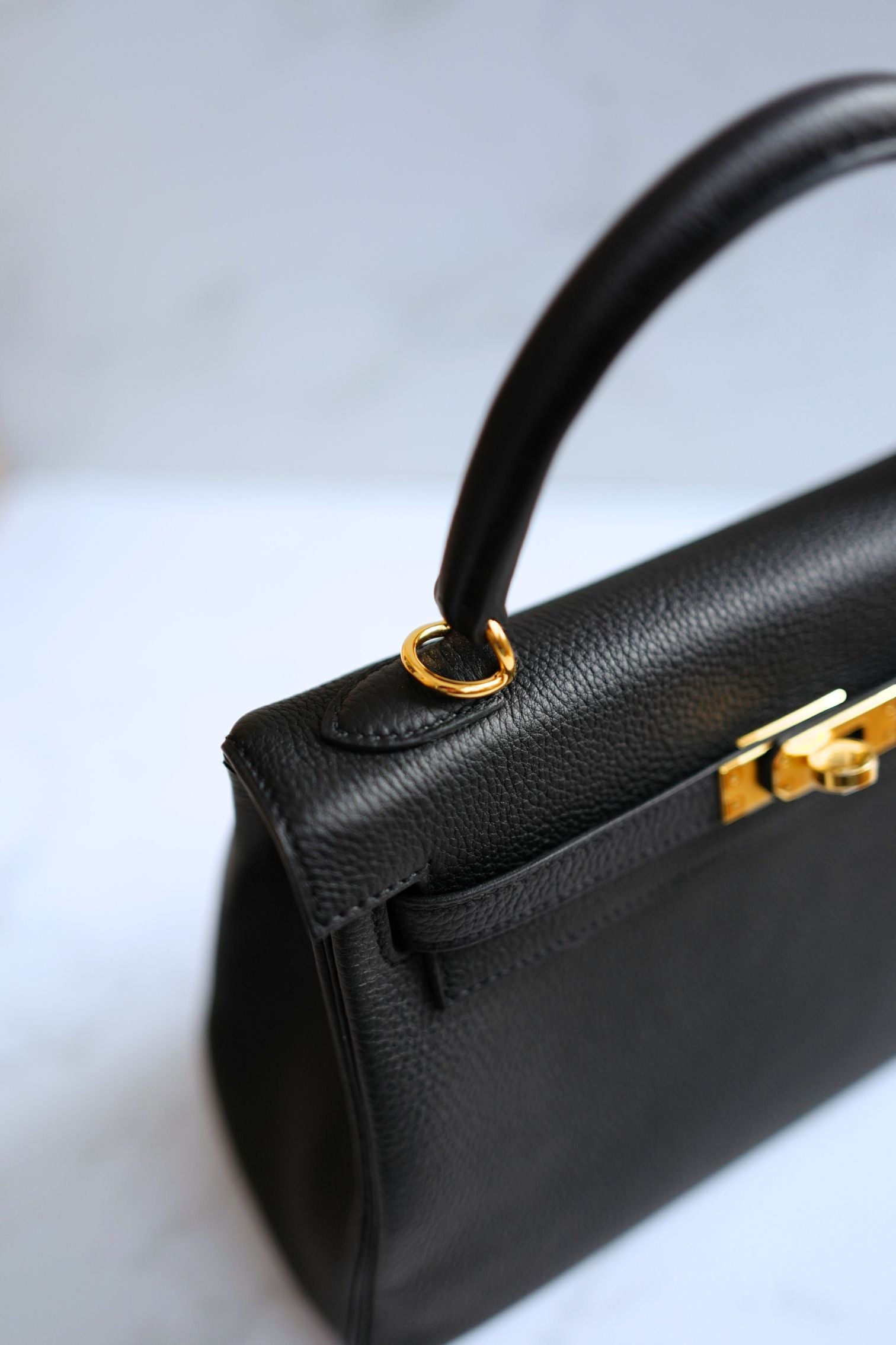 Hermès Kelly 25 Retourne Black Togo Leather Gold Hardware 2025