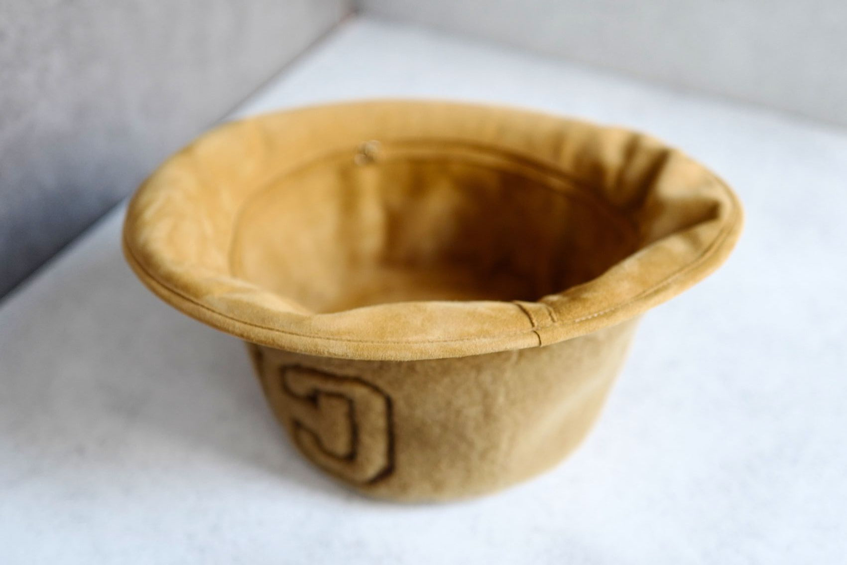 BNIB Chanel Bucket Hat Shearling Fur Beige Coco Neige 24N Size S