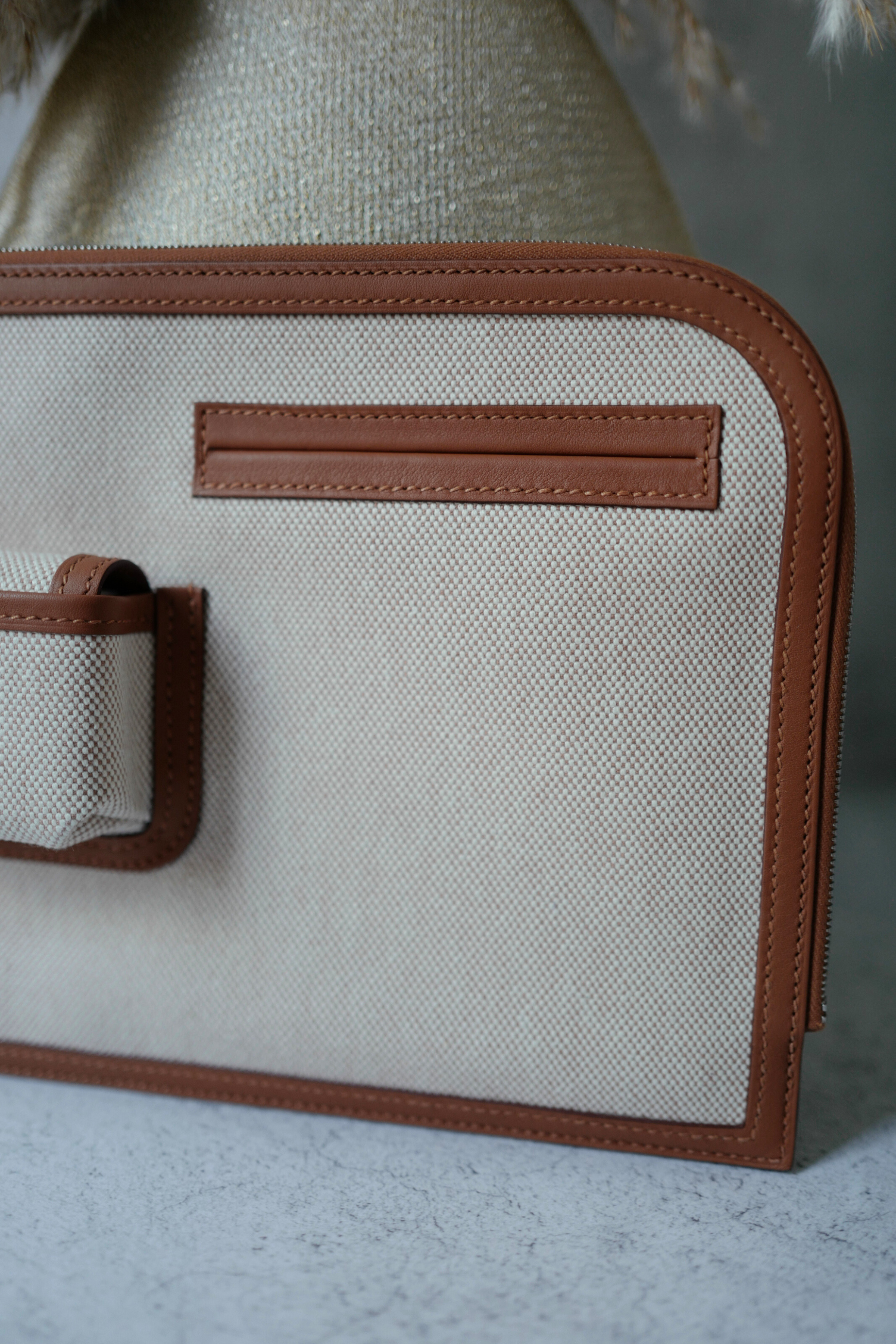 BNIB Hermès H Swift Canvas Cargo Travel Pouch in Ecru-Gold with Palladium HW