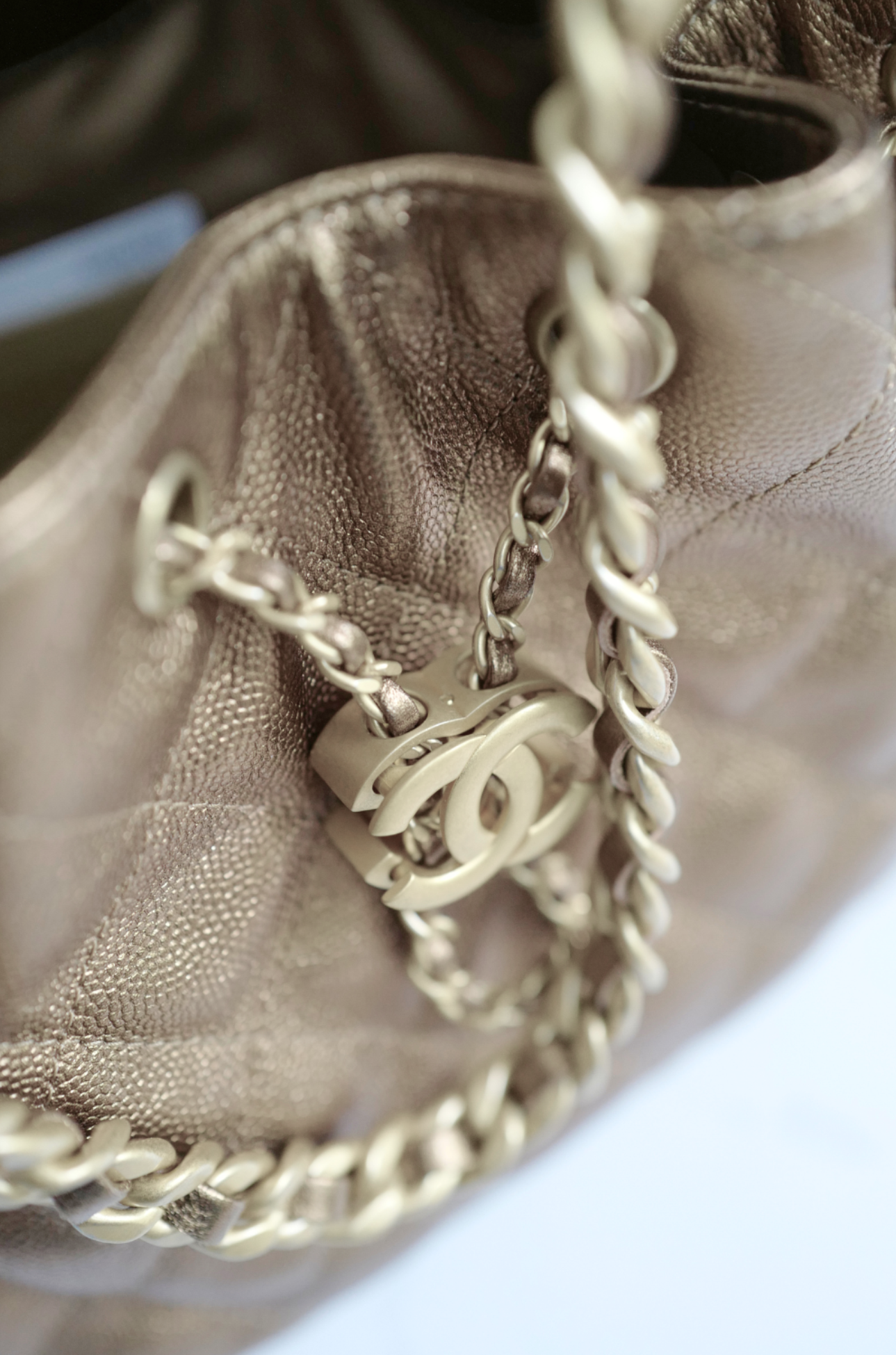 NEW CHANEL Spring-Summer 2025 25S Small Hobo Bag Metallic Grained Calfskin Bronze