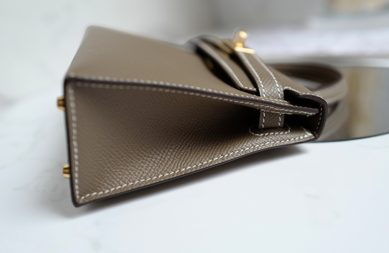 New Hermès Mini Kelly Etoupe Epsom Leather with Gold Hardware