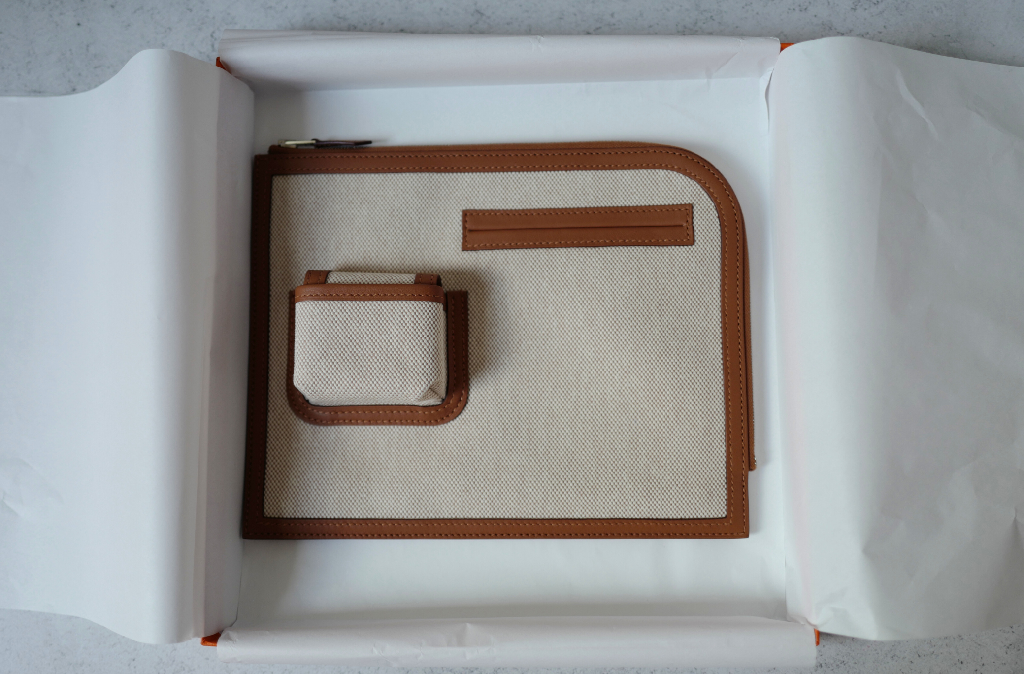 BNIB Hermès H Swift Canvas Cargo Travel Pouch in Ecru-Gold with Palladium HW