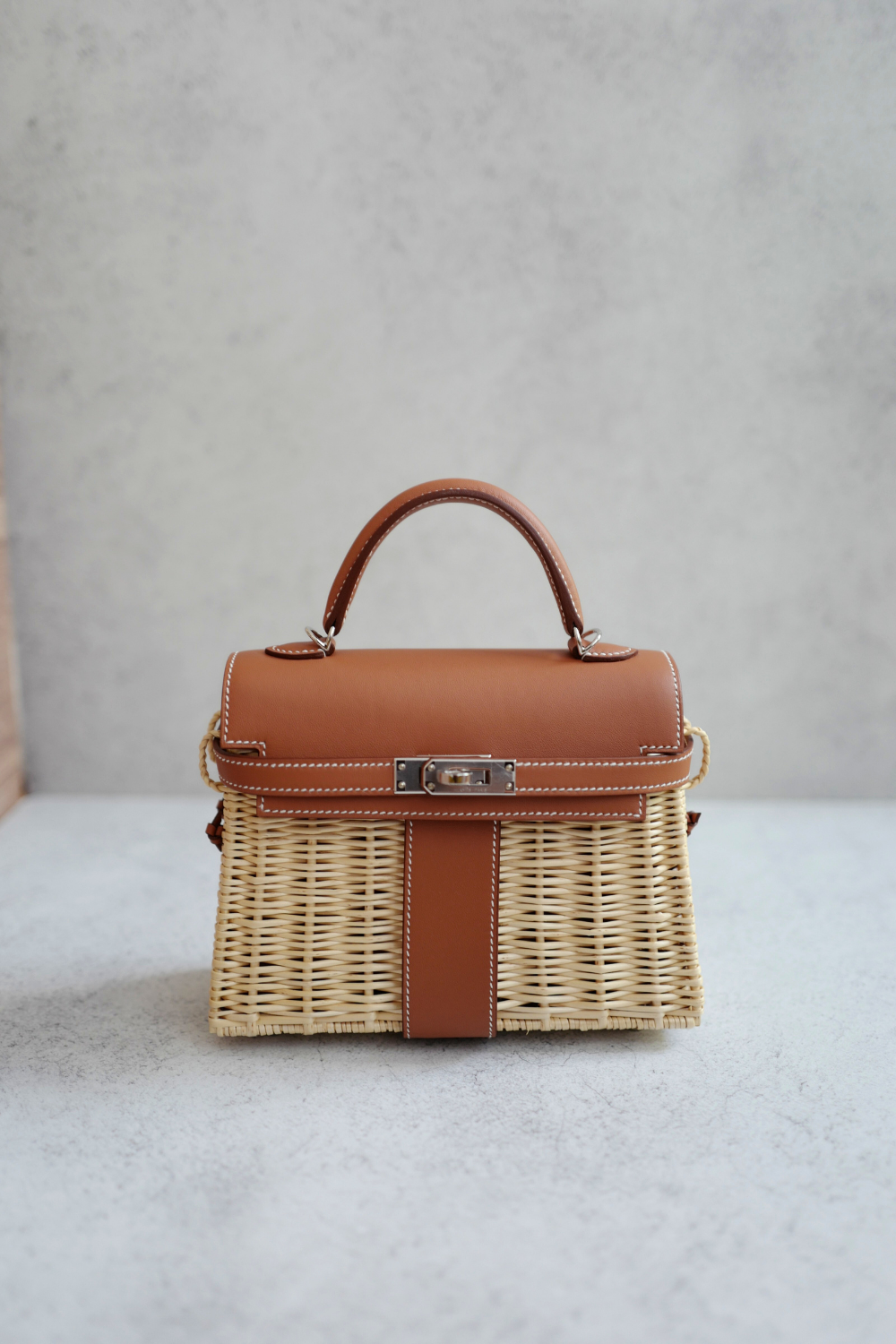 BNIB Hermes Mini Kelly Picnic Gold w Palladium Hardware Complete W Receipt