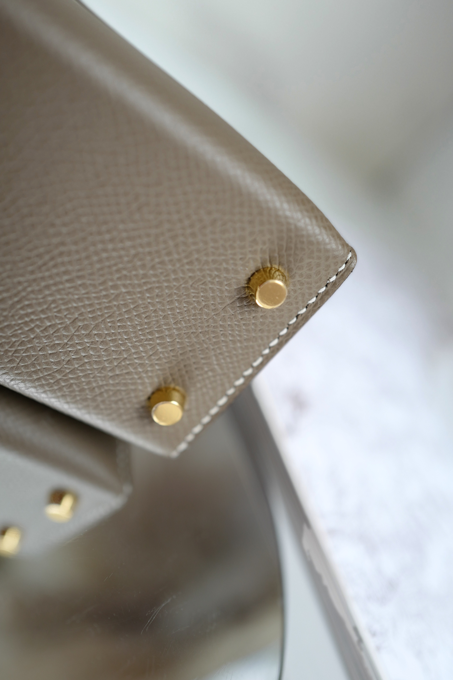 New Hermès Mini Kelly Etoupe Epsom Leather with Gold Hardware