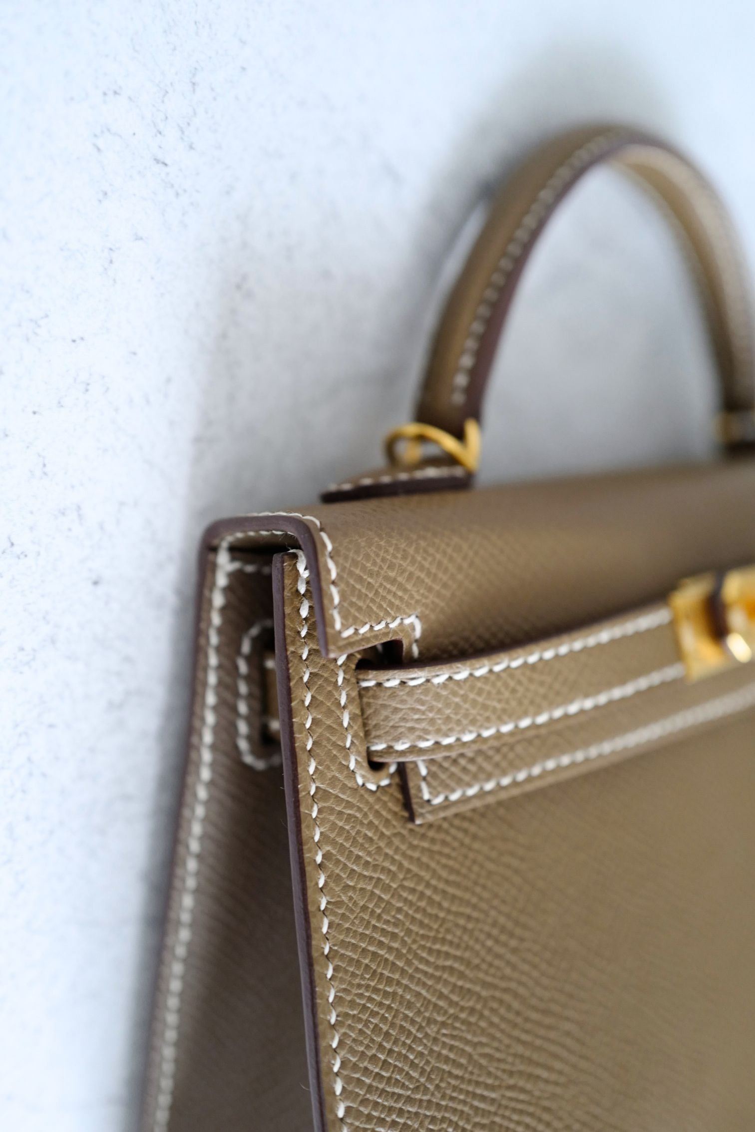 Hermès Mini Kelly Etoupe Epsom Leather Gold Hardware 2023 B Stamp