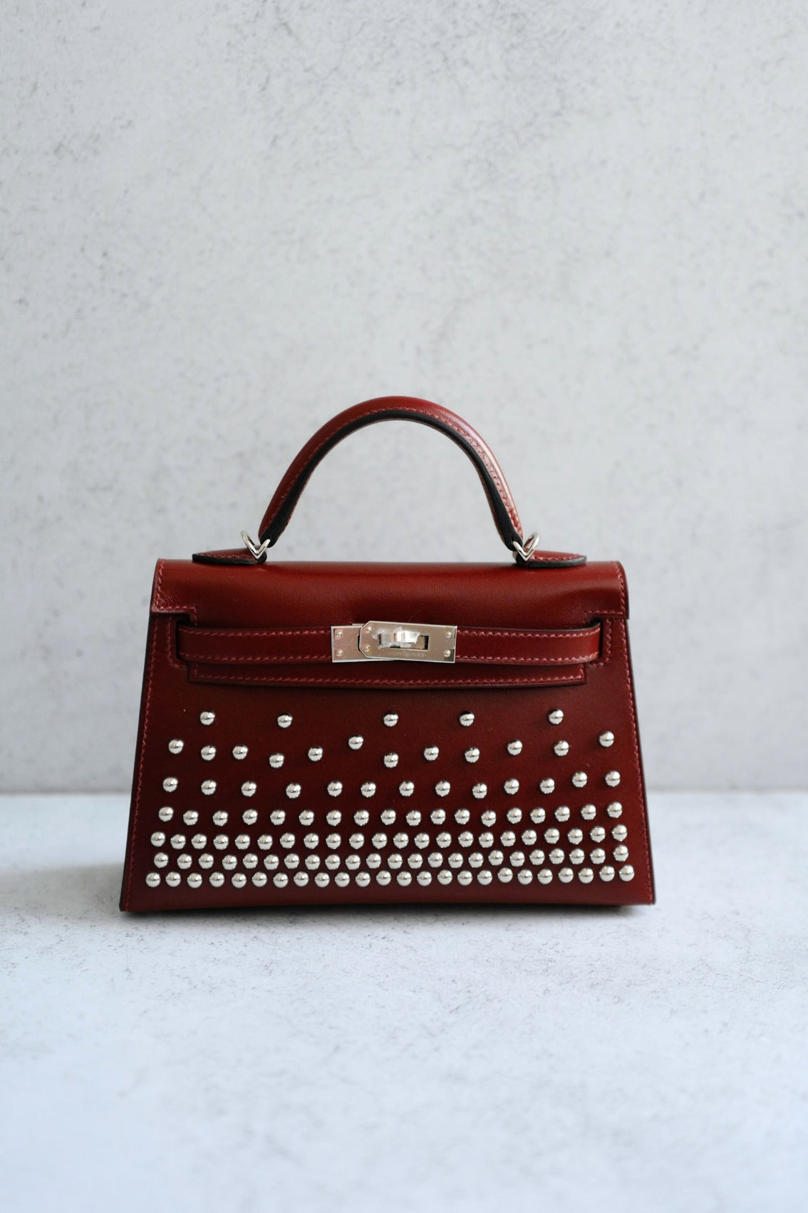 Hermès Kelly 20 Clouté Rouge H Palladium Hardware Stamp K