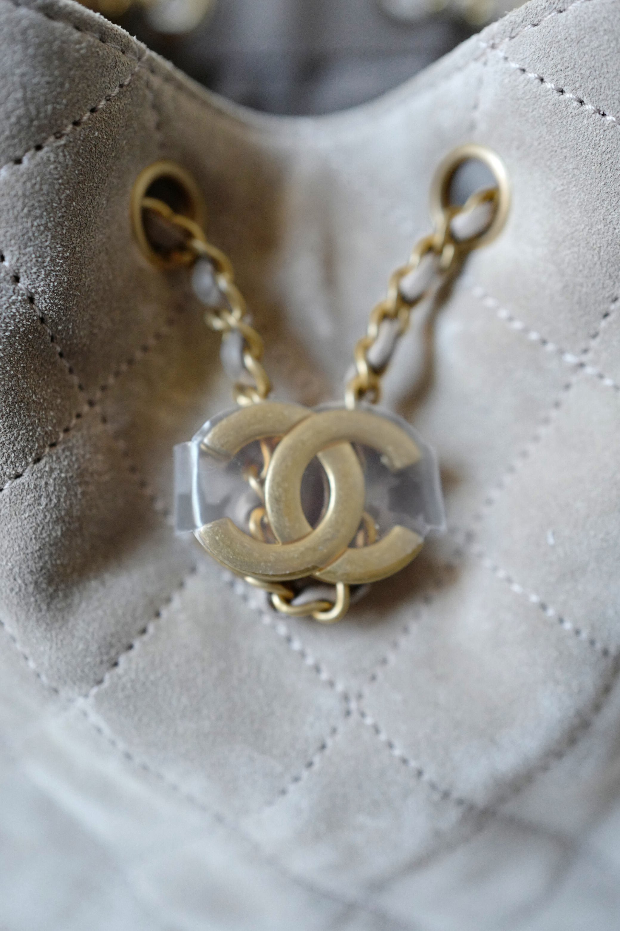 BNIB Chanel 25K Small Hobo Bag grey Suede with Gold Hardware