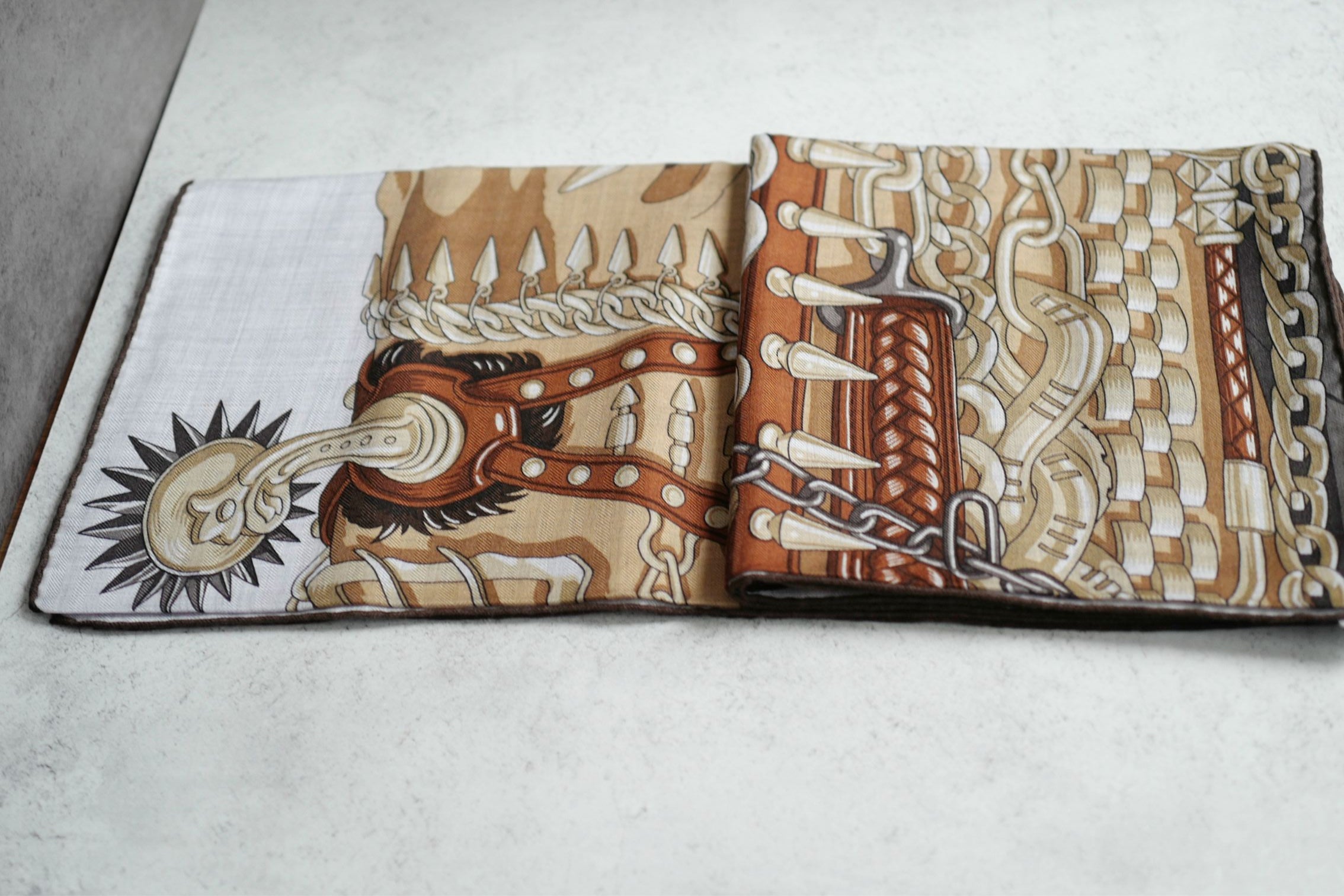 NEW Hermès Cheval Heavy Metal Scarf 100 Cashmere Silk Gris Clair / Kraft / Caramel