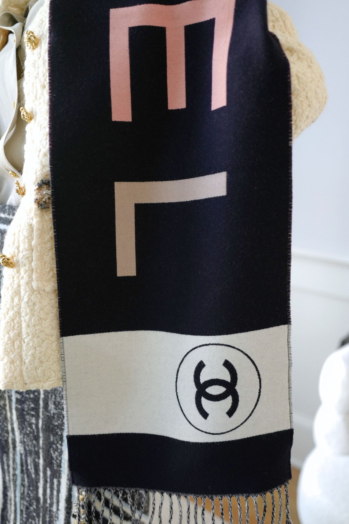 NEW Chanel 25C Wool Shawl Scarf CC Logo Dark Navy Ecru