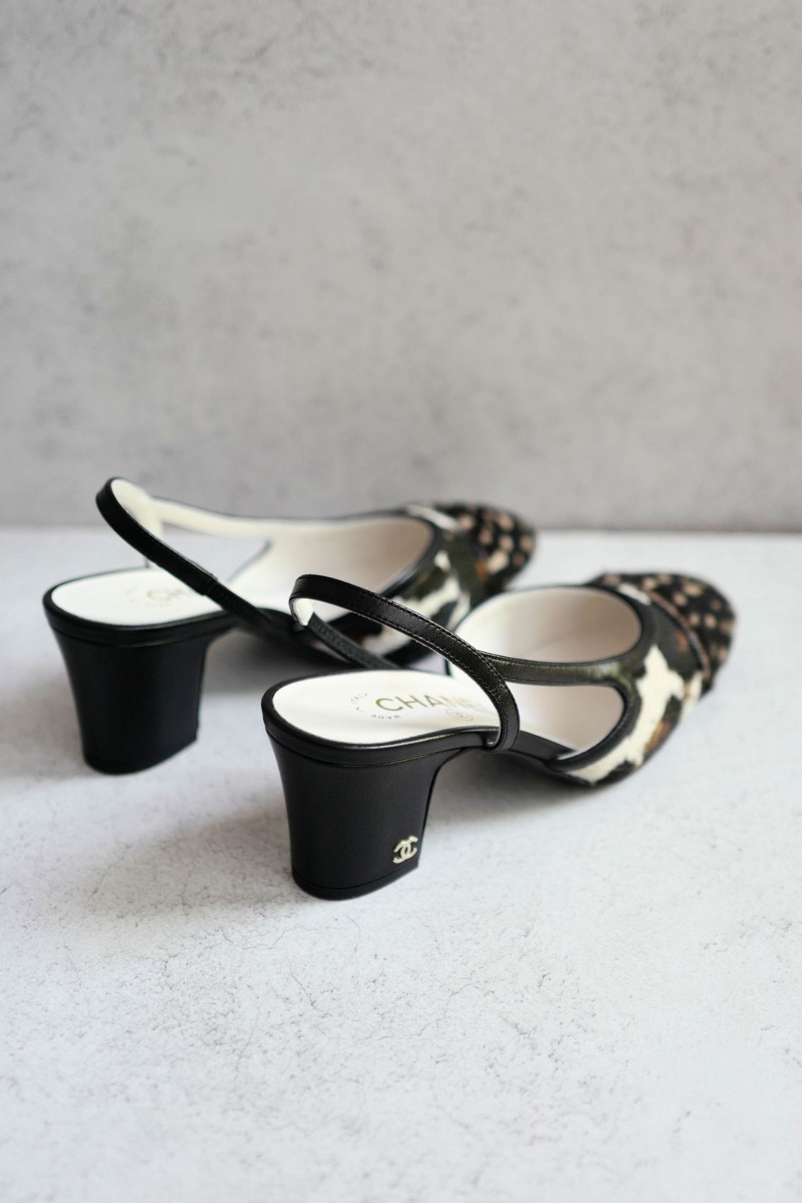 Chanel 26S Slingbacks Matthieu Blazy's White/Brown/Black Calfskin Size 38