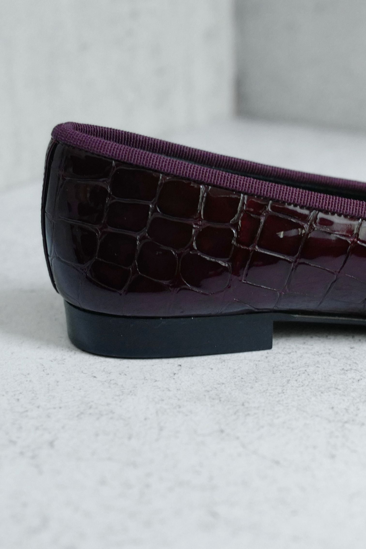 Chanel 26A Ballet Flats Croc Embossed Patent Calfskin Burgundy Black Size 37
