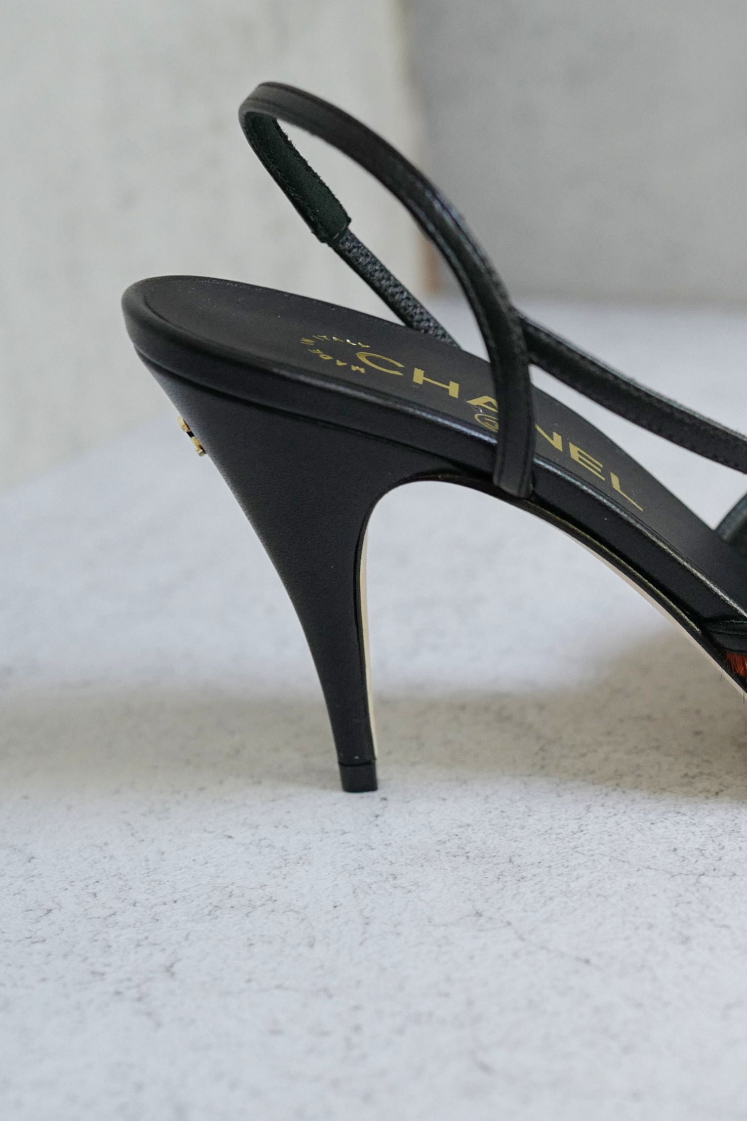 Chanel 26A Métiers d’Art Slingback Heels Brown/Black/White Leopard size 37.5