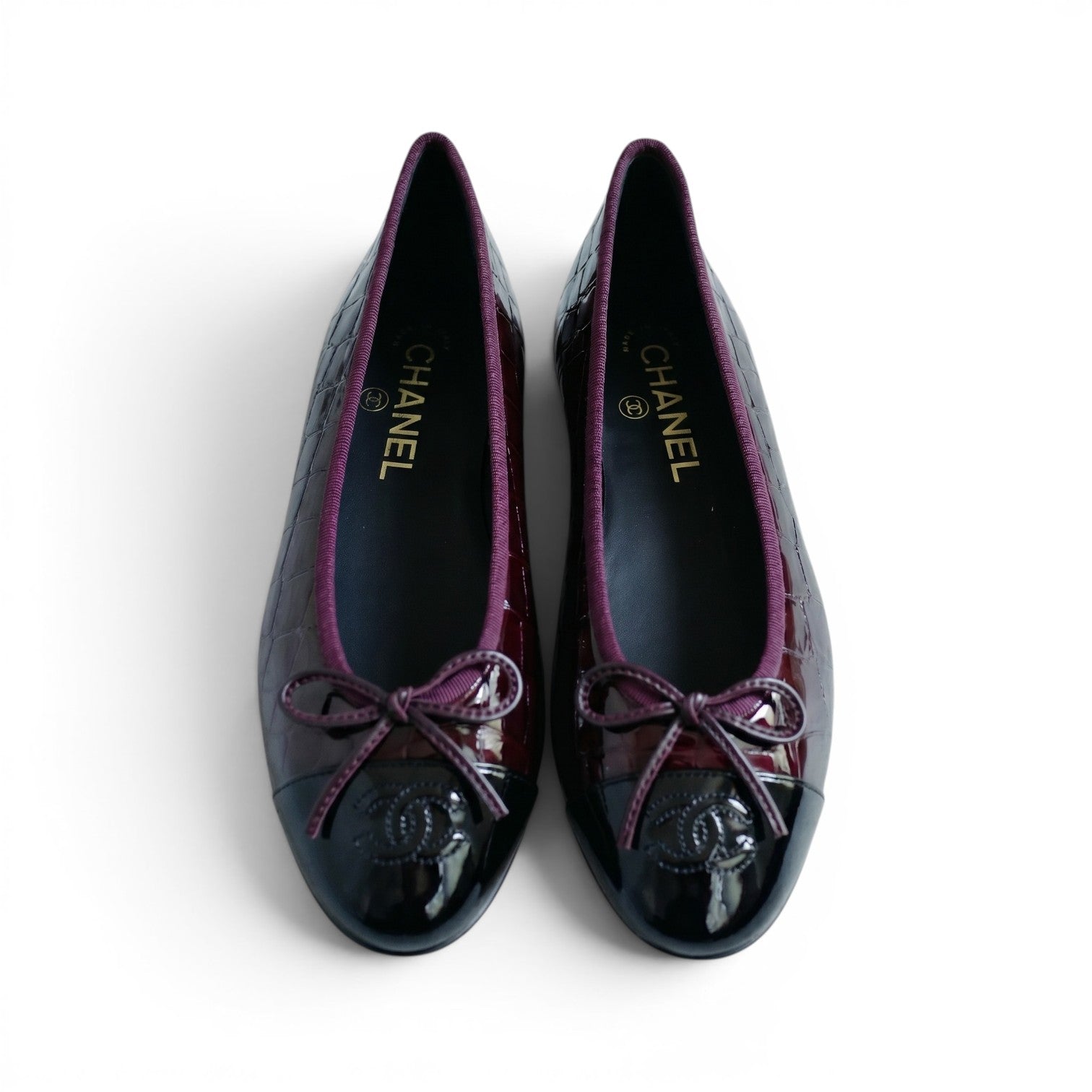 Chanel 26A Ballet Flats Croc Embossed Patent Calfskin Burgundy Black Size 37