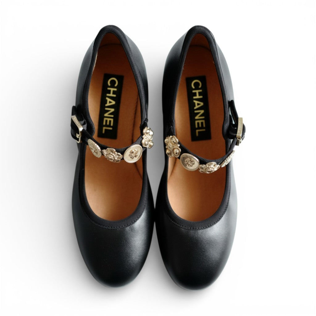 Chanel 24A Metiers Dart Black Leather Mary Jane Heels Gold Charms Size38 BNIB