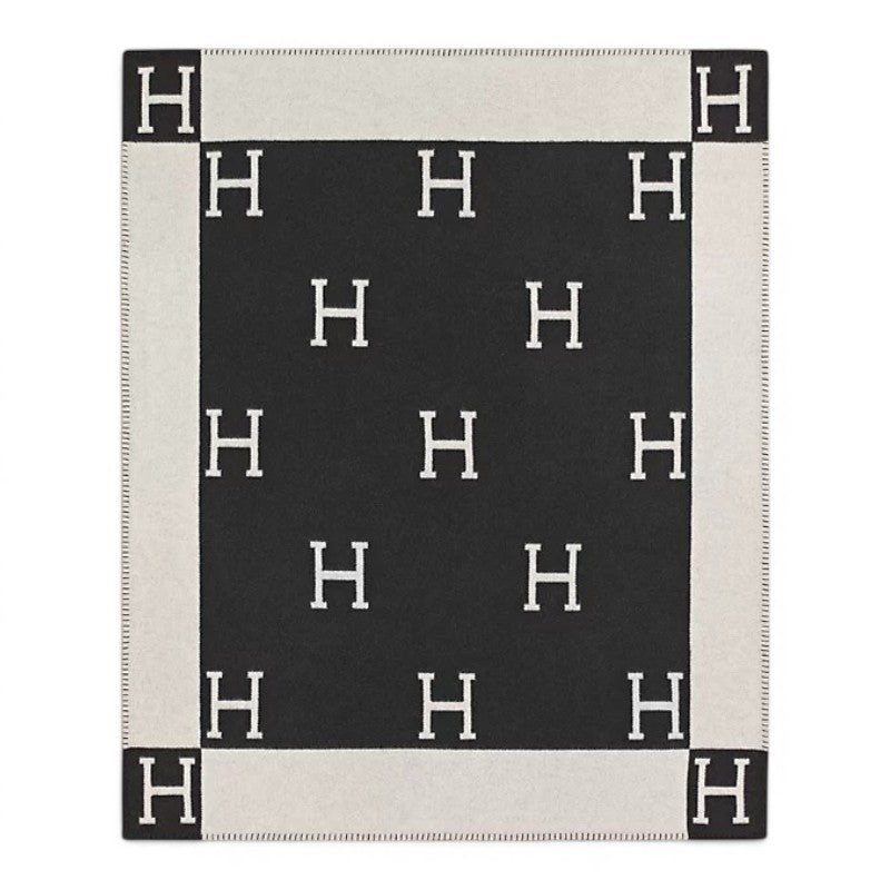 NEW Hermes Avalon Throw Blanket Ecru Gris Foncé Jacquard Merino Wool Cashmere