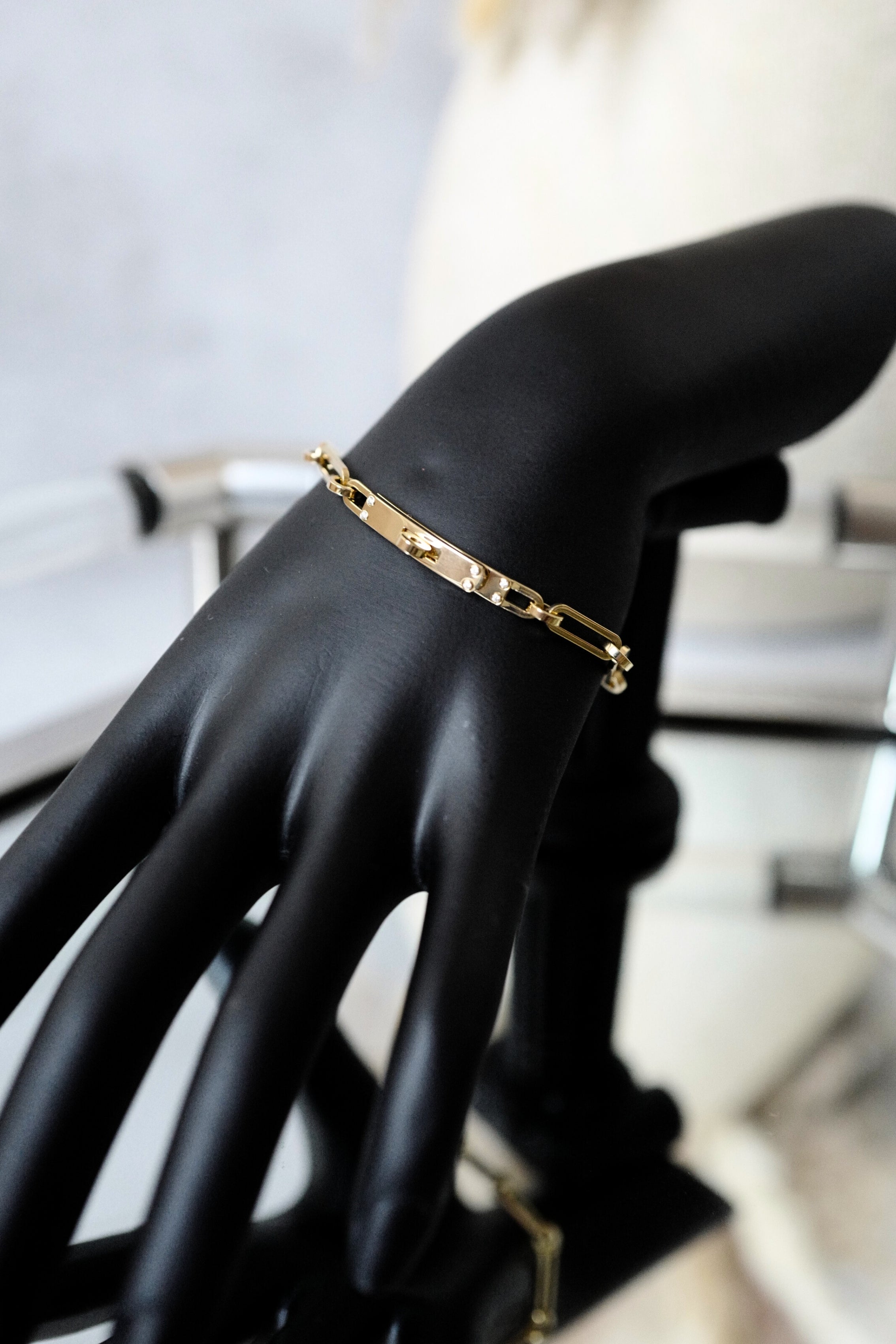 NEW Hermès Kelly Chaine Bracelet Small Model Yellow Gold with Diamonds