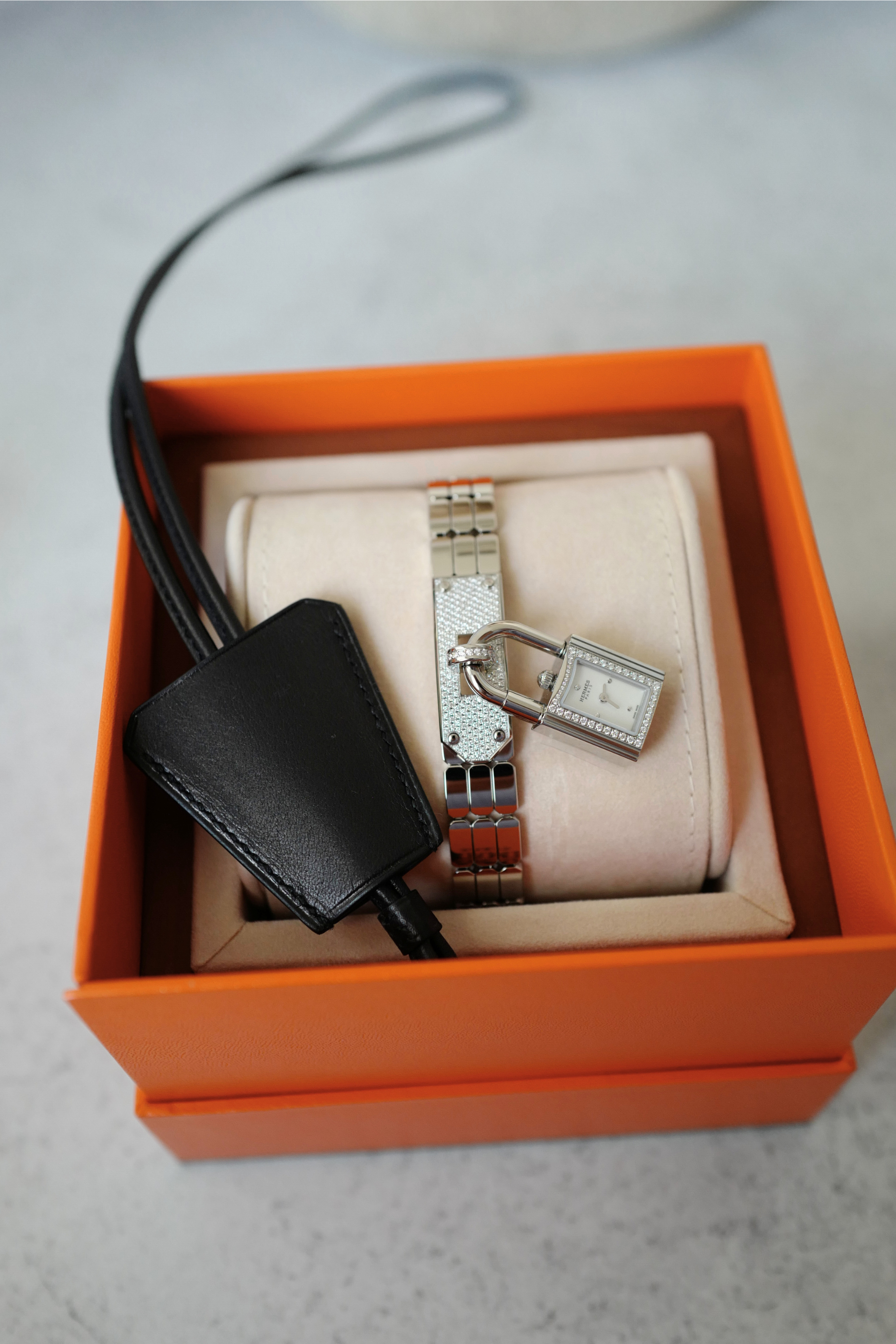BNIB Hermes Kelly Watch Mini Model 16 mm Diamond Stainless Steel Bracelet