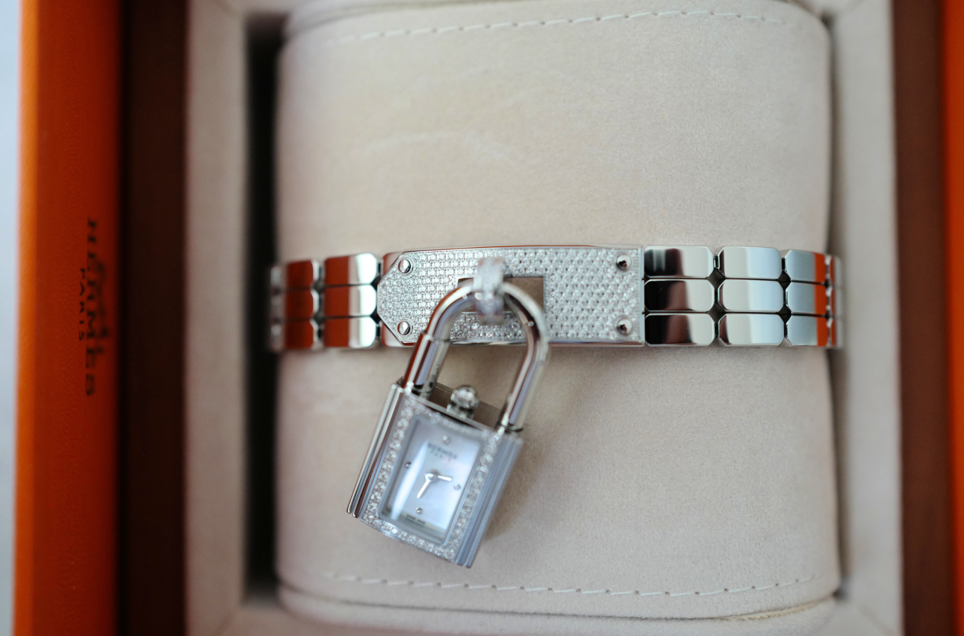 BNIB Hermes Kelly Watch Mini Model 16 mm Diamond Stainless Steel Bracelet