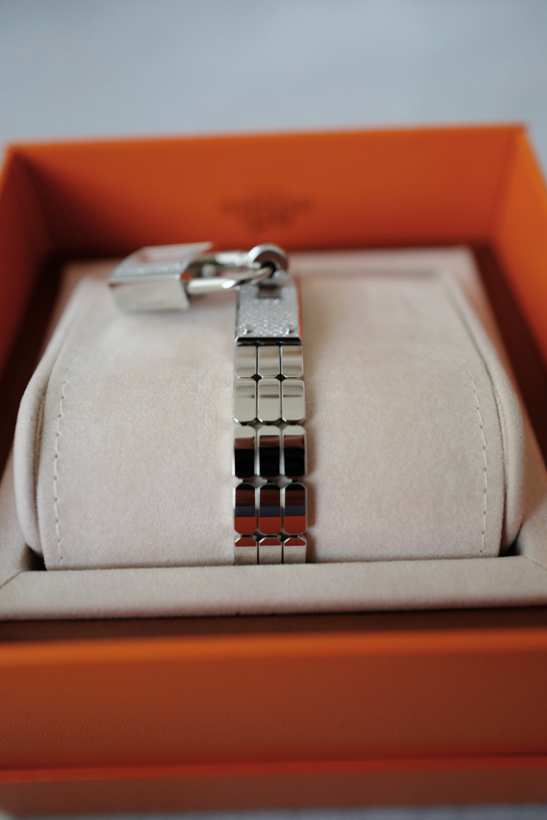 BNIB Hermes Kelly Watch Mini Model 16 mm Diamond Stainless Steel Bracelet