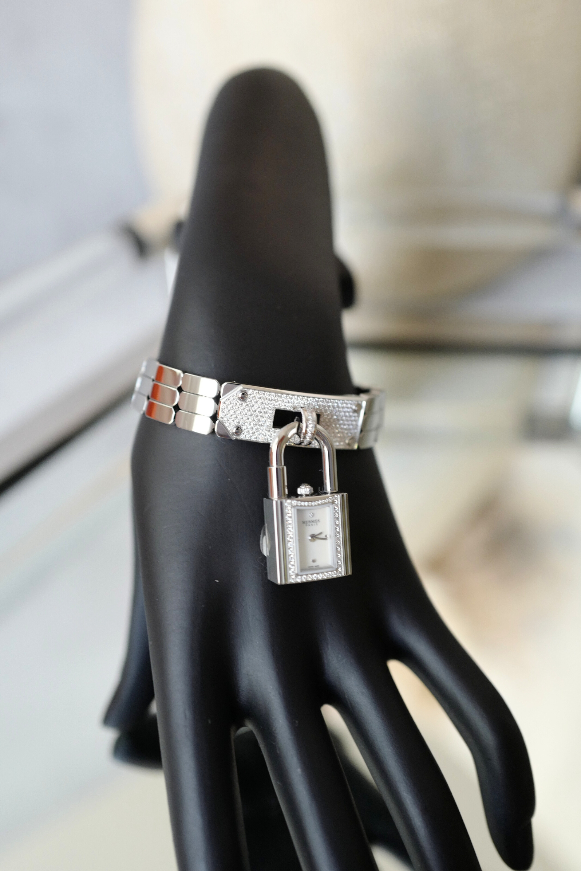 BNIB Hermes Kelly Watch Mini Model 16 mm Diamond Stainless Steel Bracelet