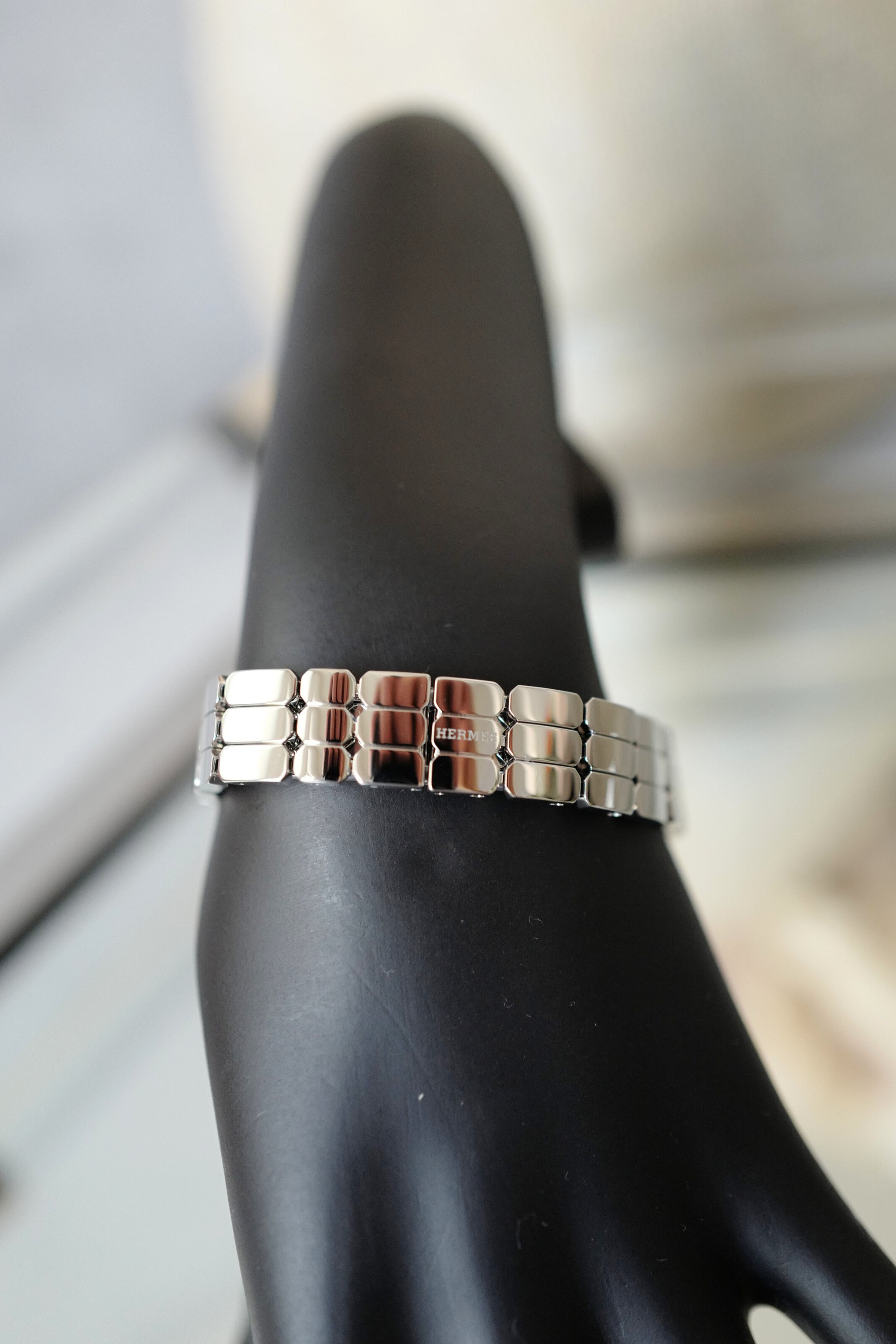 BNIB Hermes Kelly Watch Mini Model 16 mm Diamond Stainless Steel Bracelet