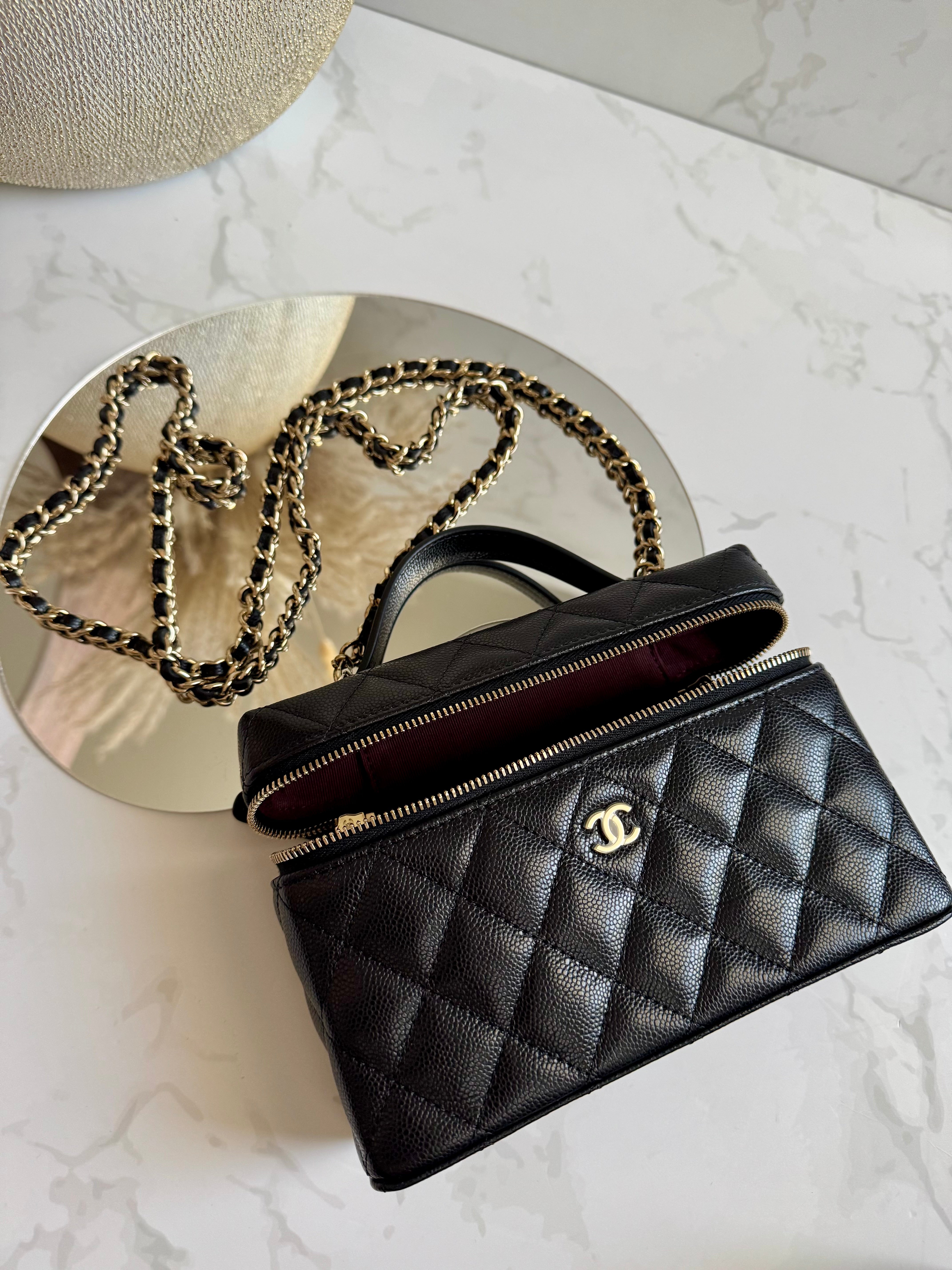 NEW Chanel Spring-Summer 2025 25P Long Chain Vanity Case L19 – Black Caviar GHW