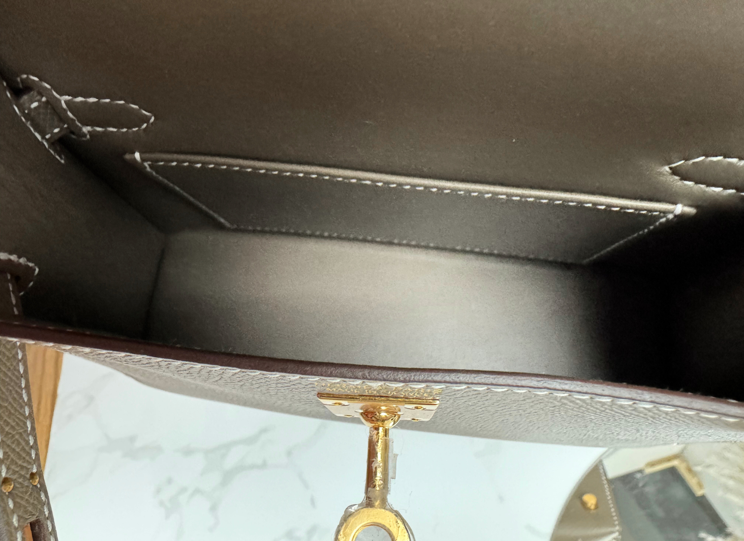 New Hermès Mini Kelly Etoupe Epsom Leather with Gold Hardware