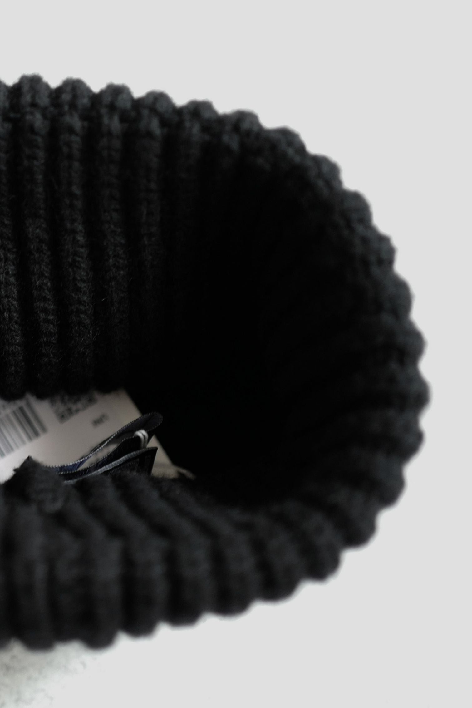 Chanel Black Cashmere Beanie Sequin CHANEL Logo Hat New 23