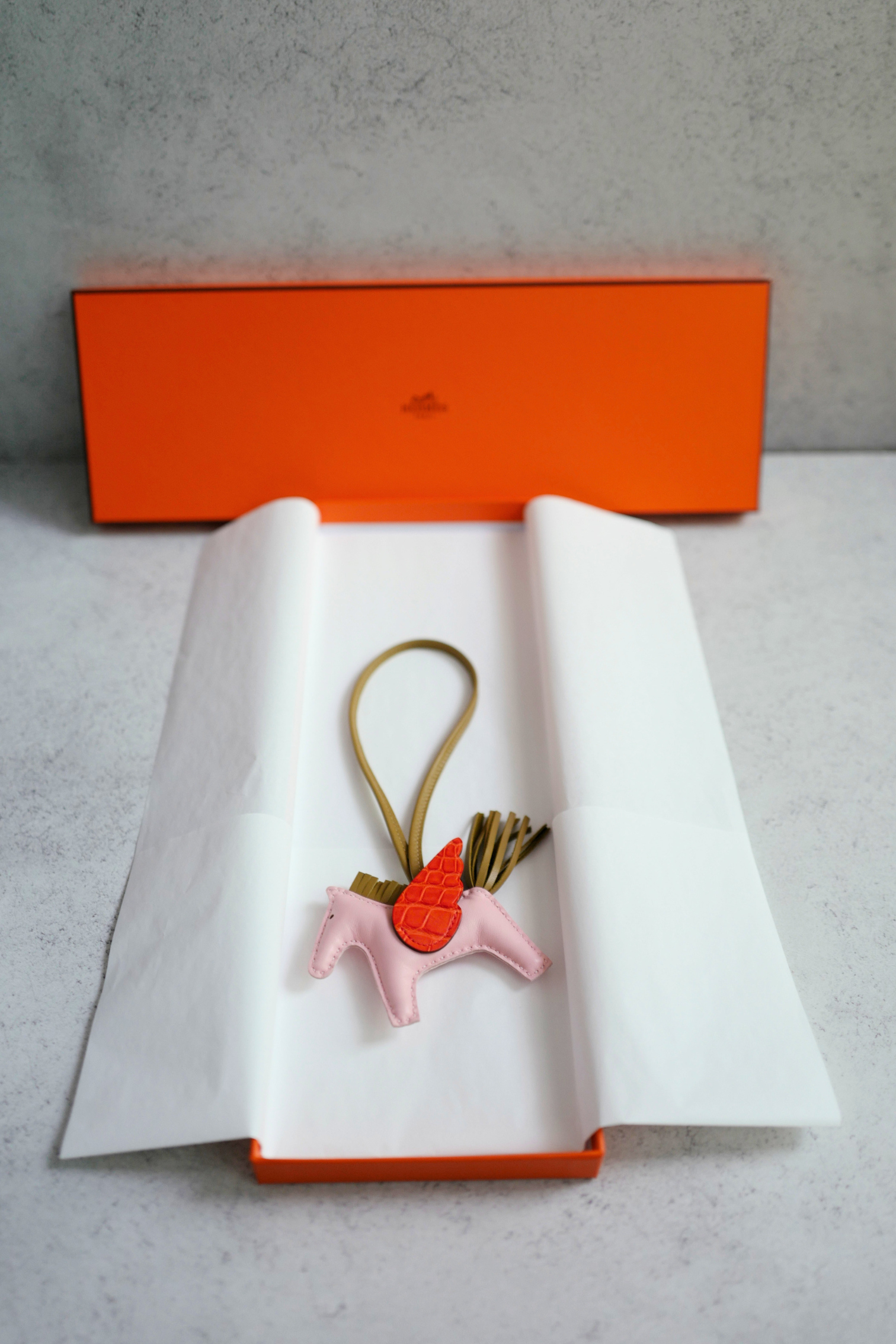 Hermès Rodeo Pegase PM Touch Dune Rose Sakura Agneau Milo Matte Alligator