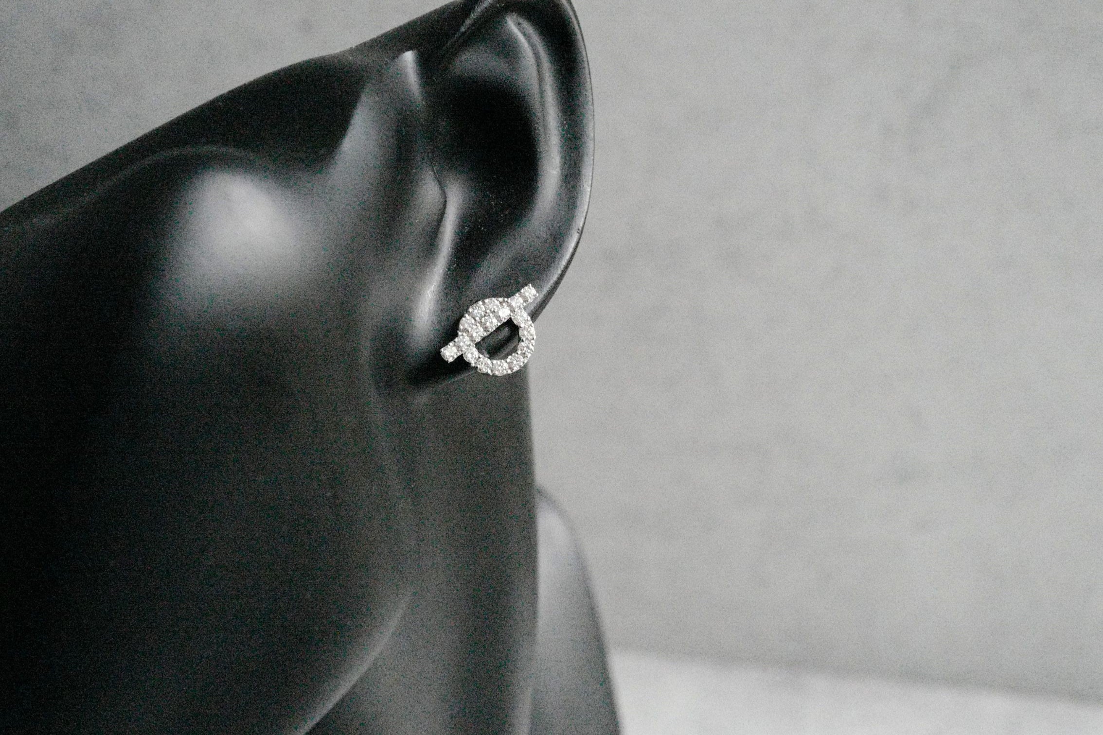 Hermès Finesse Earrings 18K White Gold 34 Diamonds