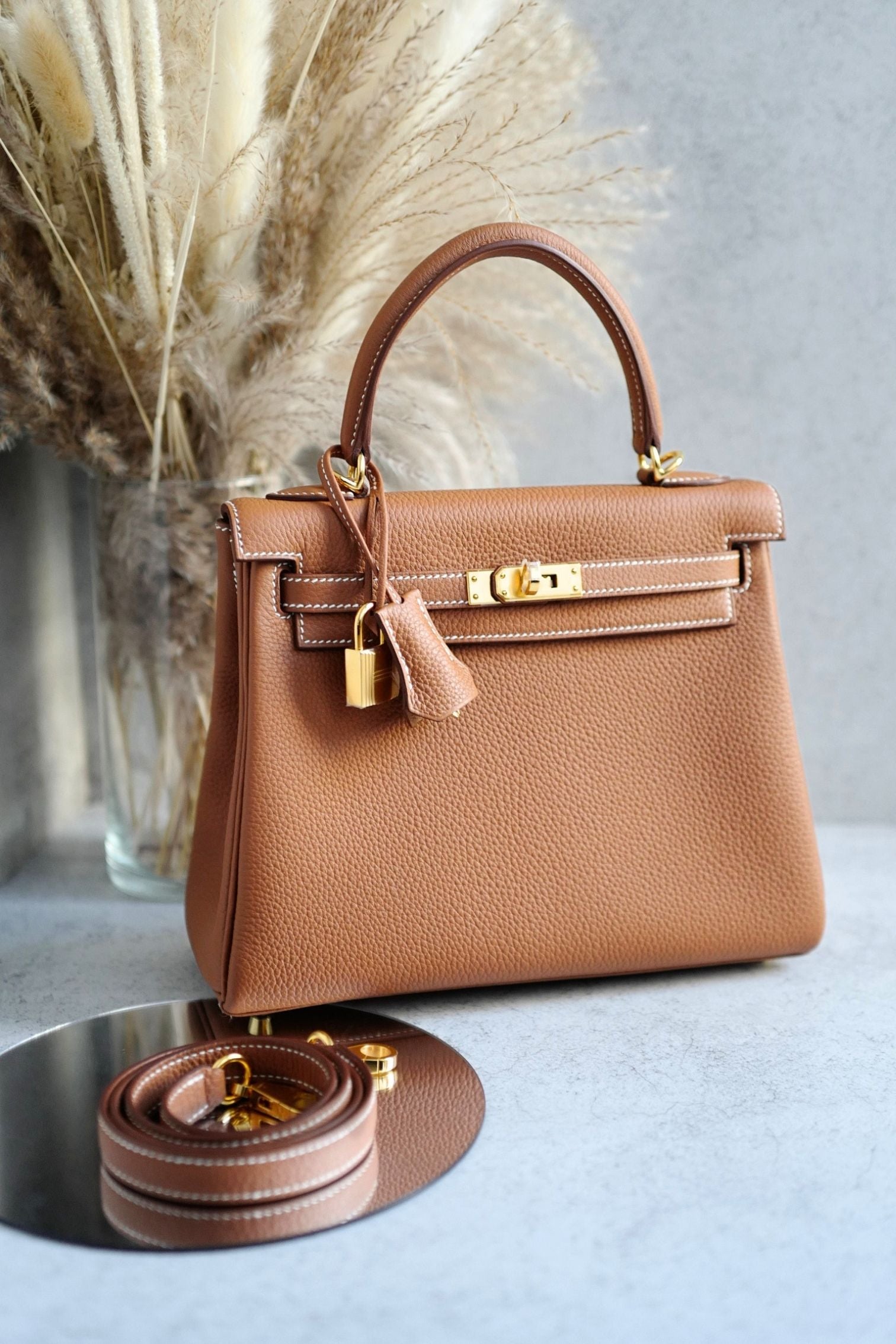 BNIB Hermes Kelly 25 Gold Togo Leather Gold Hardware G Stamp 2026