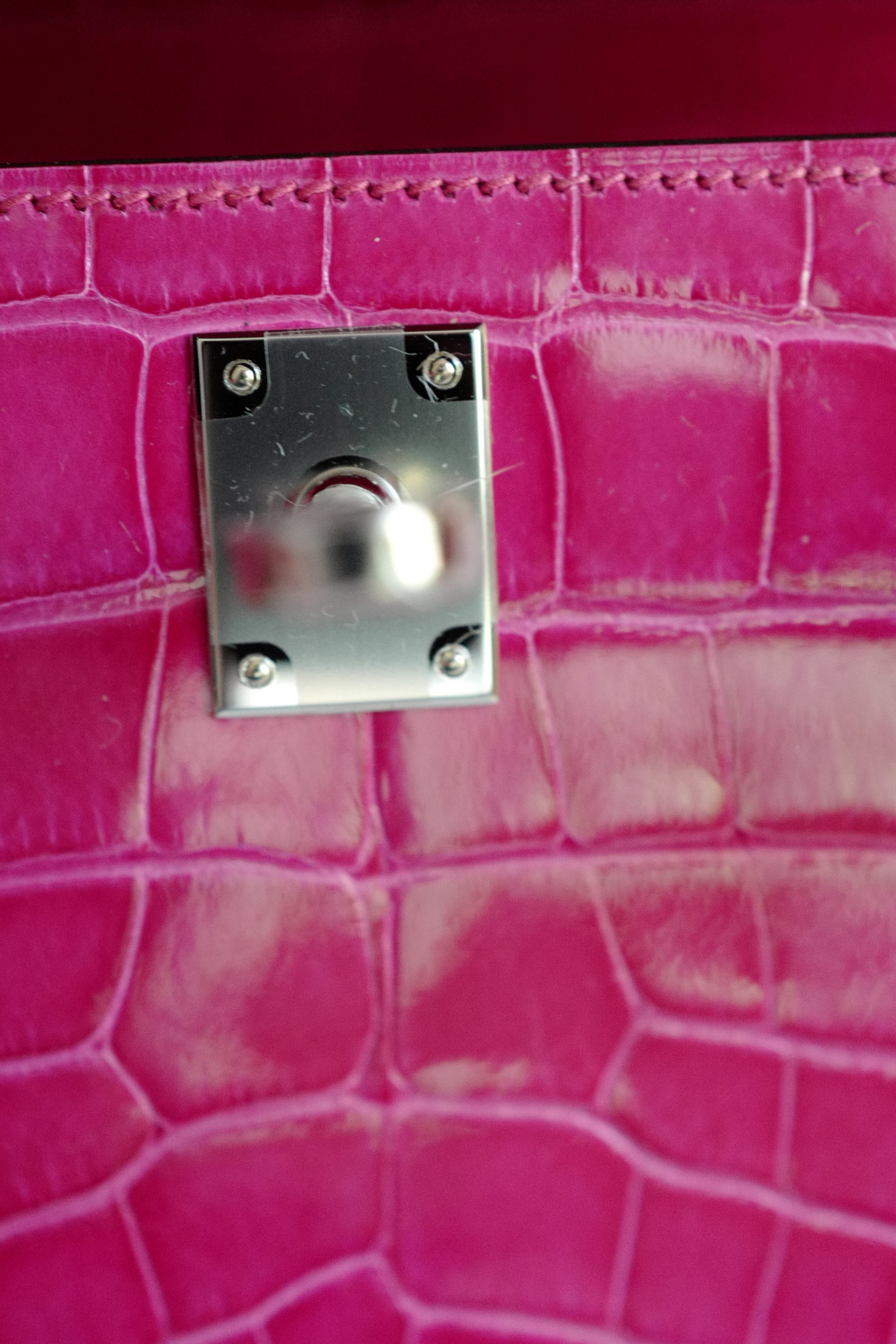 Hermès Kelly Mini Pochette Rose Mexico Alligator Mississippiensis Lisse PHW K Stamp