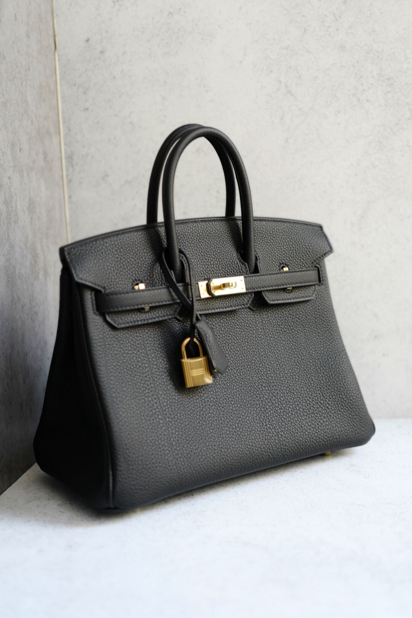Hermès Birkin 25 Black Togo Leather Gold Hardware K Stamp 2025