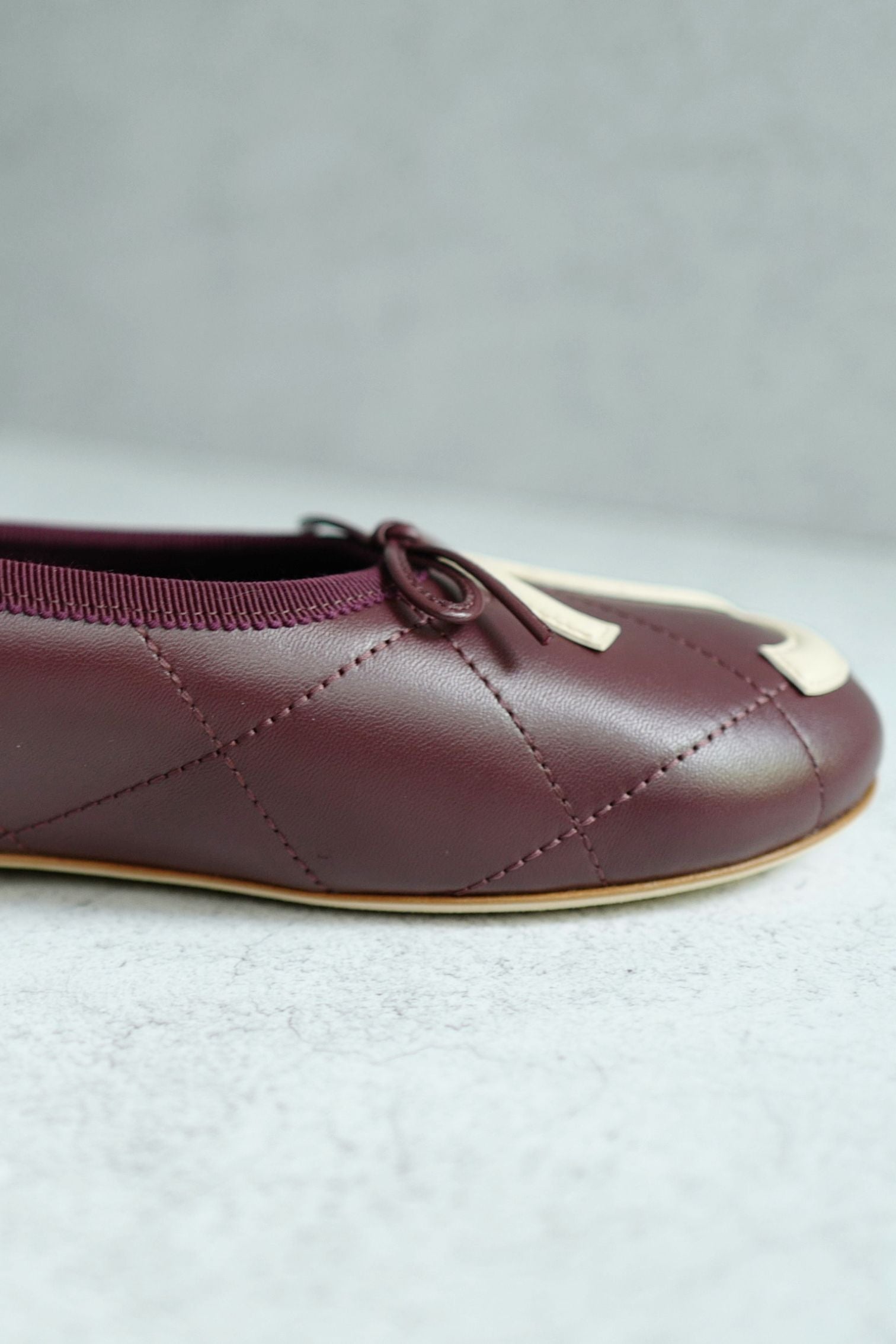 Chanel 26M Coco Beach Ballet Flats Burgundy White Lambskin Size 37