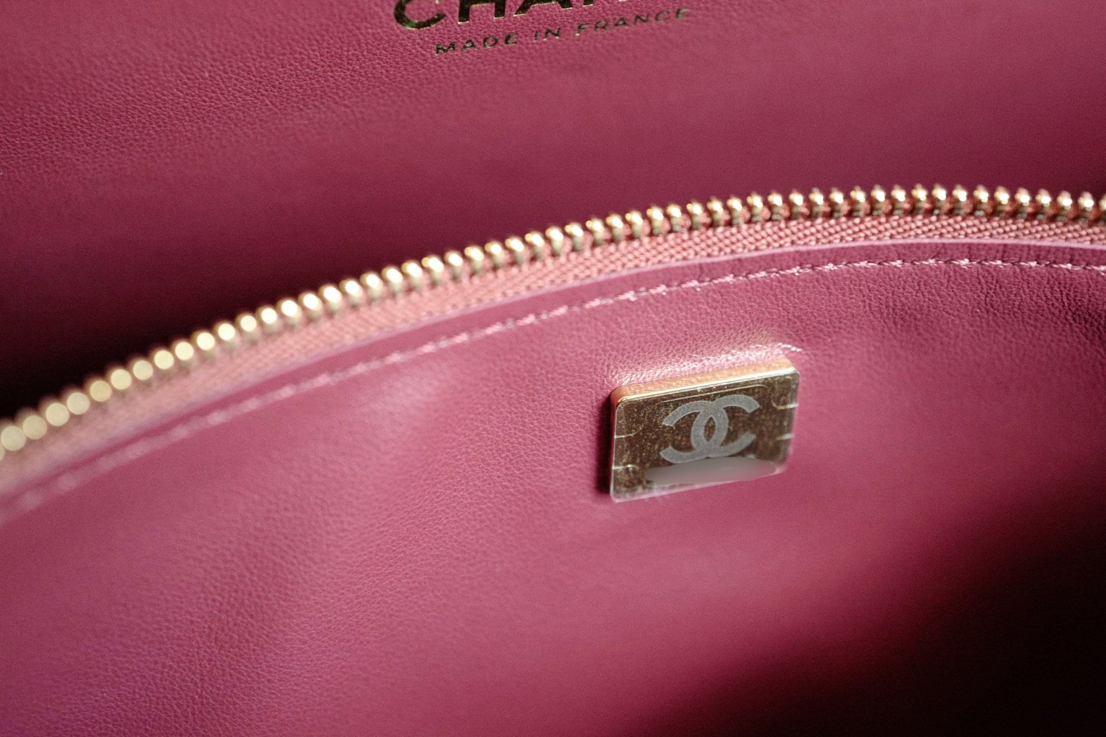 Chanel 26S Matthieu Blazy's Maxi 38 Flapbag Burgundy Grained Calfskin Gold HW