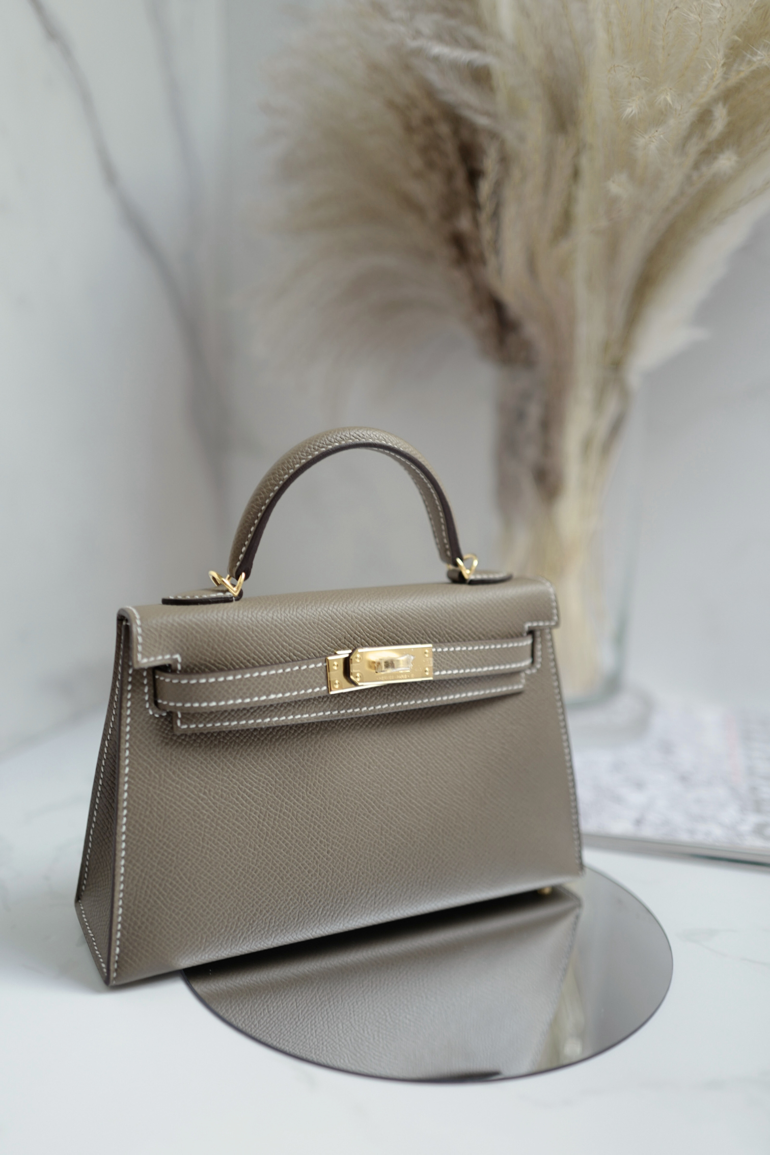 New Hermès Mini Kelly Etoupe Epsom Leather with Gold Hardware