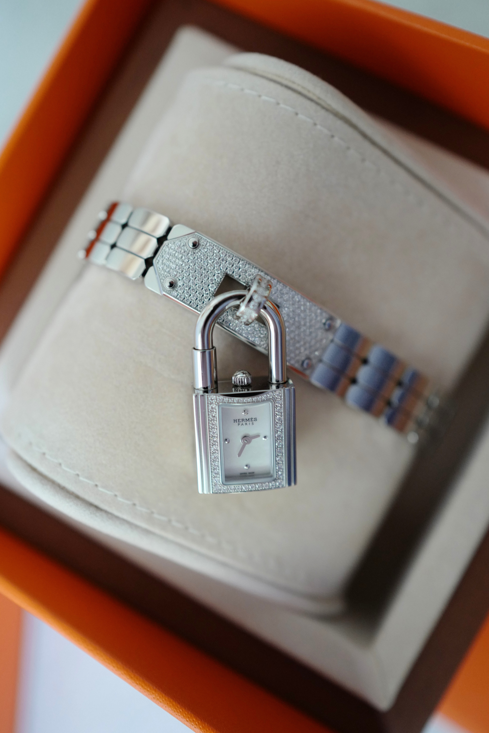 BNIB Hermes Kelly Watch Mini Model 16 mm Diamond Stainless Steel Bracelet