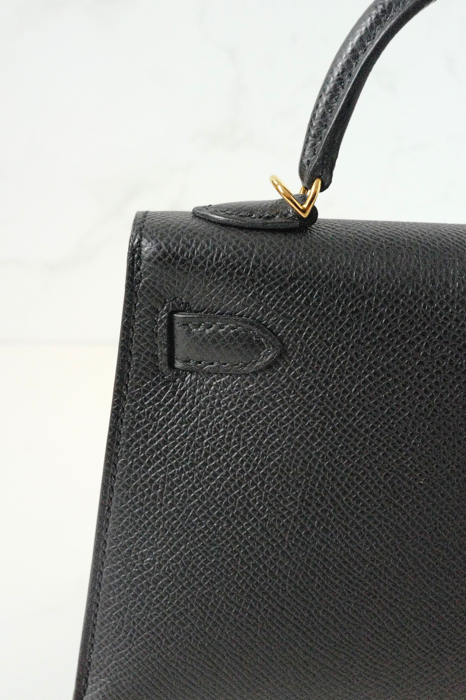 BNIB Hermès Mini Kelly 20 Black Epsom Leather with Gold Hardware Stamp W