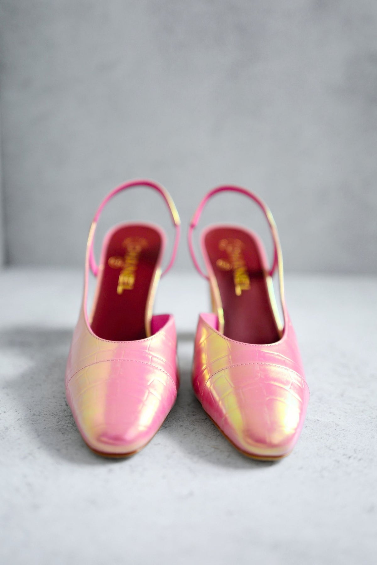Chanel 26K Matthieu Blazy's Sling Backs Croc Embossed Calfskin Pink Size 38