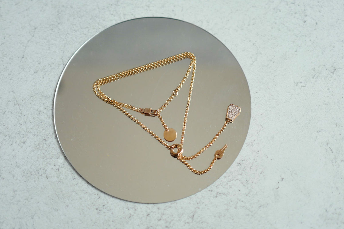 New Hermes Kelly Clochette Necklace pm dia 18k Rose Gold With Diamonds $11K