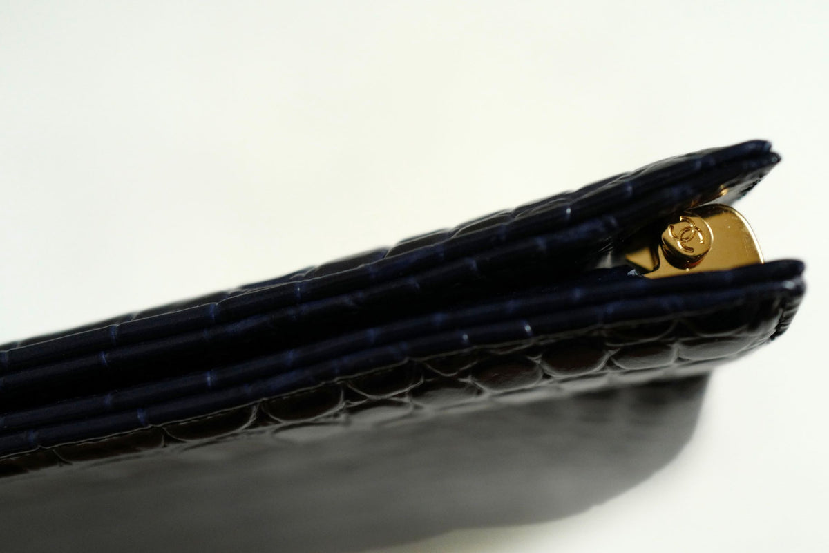 NEW Chanel 26K Clutch Navy Blue Crocodile Embossed Calfskin Leather GHW
