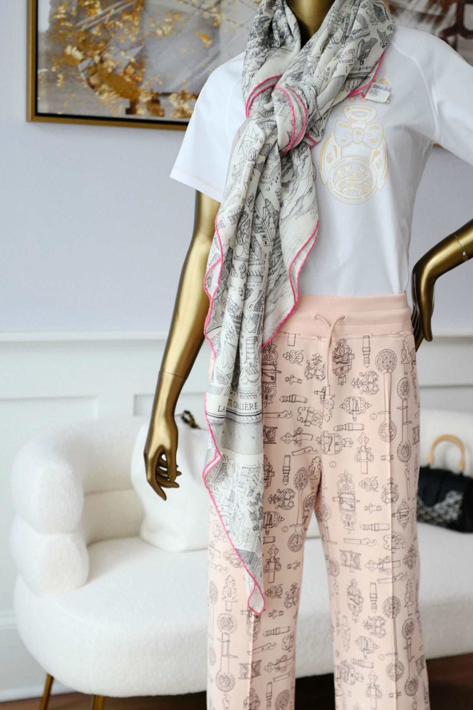 Hermès La Nouvelle Cite Cavaliere Shawl 140 Blanc/Gris/Rose Cashmere Silk